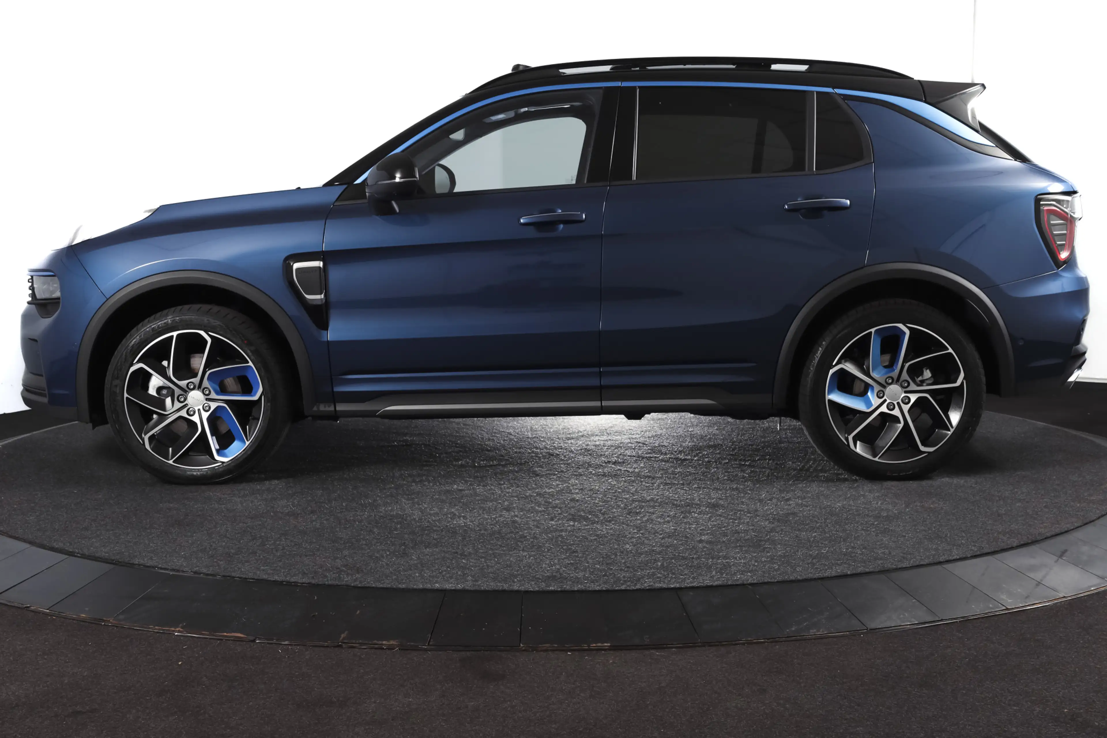 Lynk & Co 01 1.5 PHEV 261PK MY23 | Donkere hemel | 360 Camera | — photo 5
