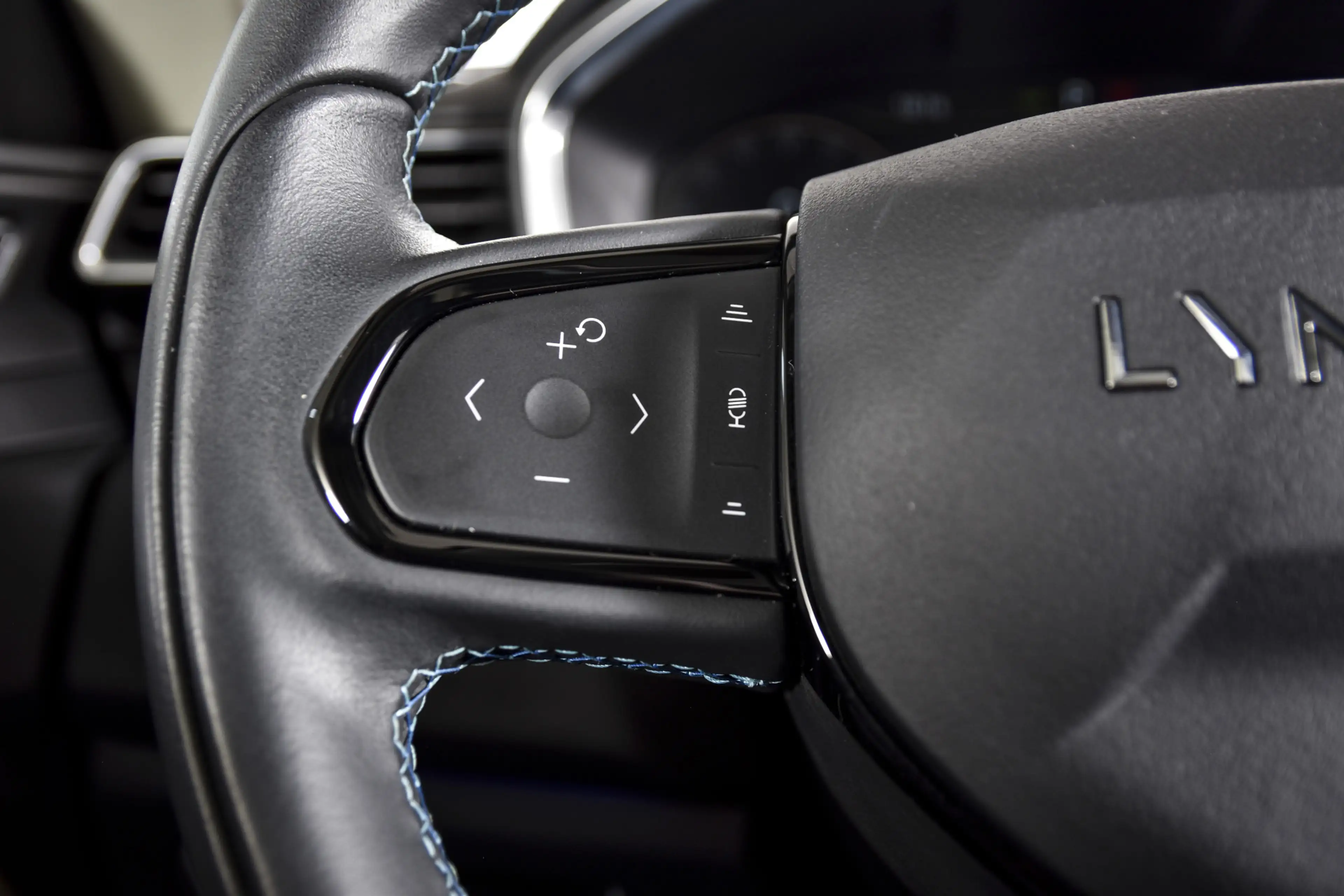 Lynk & Co 01 1.5 PHEV 261PK MY23 | Donkere hemel | 360 Camera | — photo 49