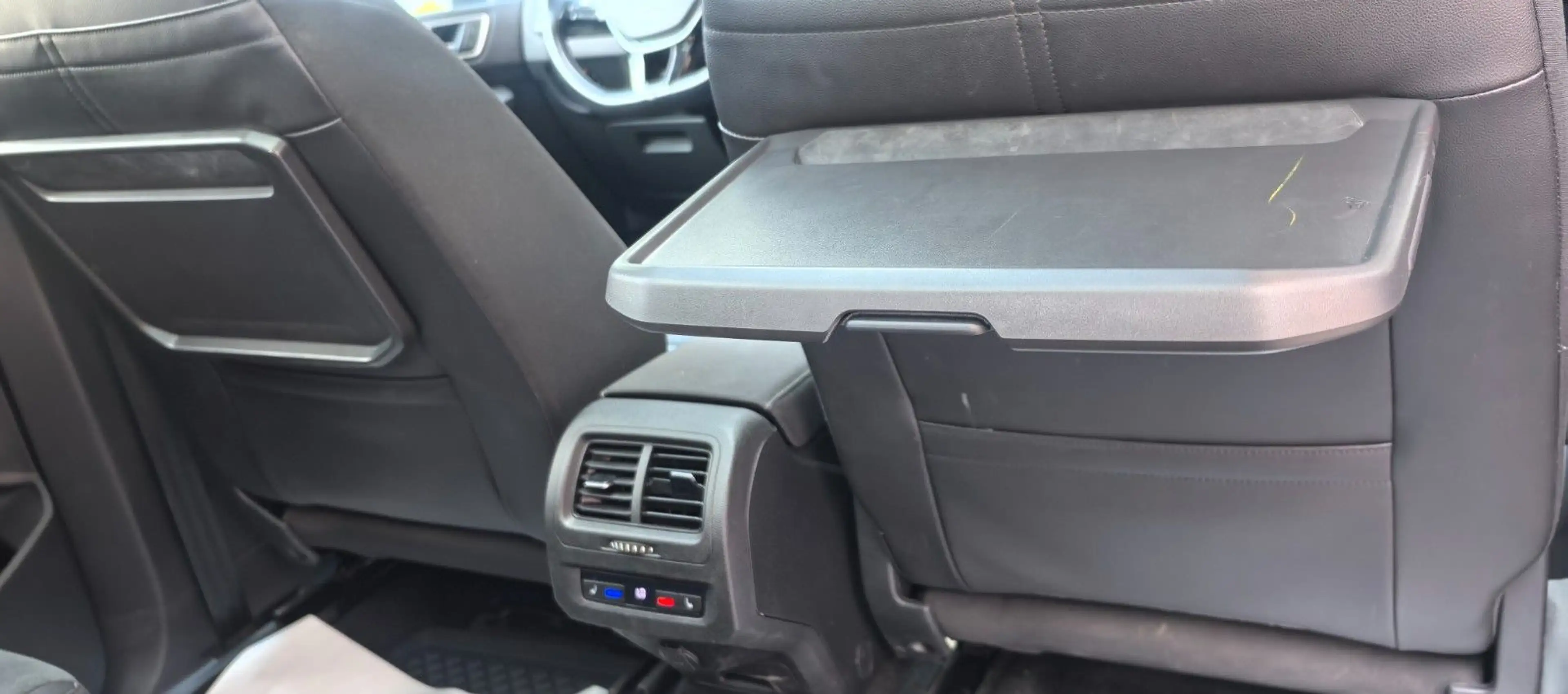 Volkswagen Touran Highline / R-Line / 7-Si — photo 25