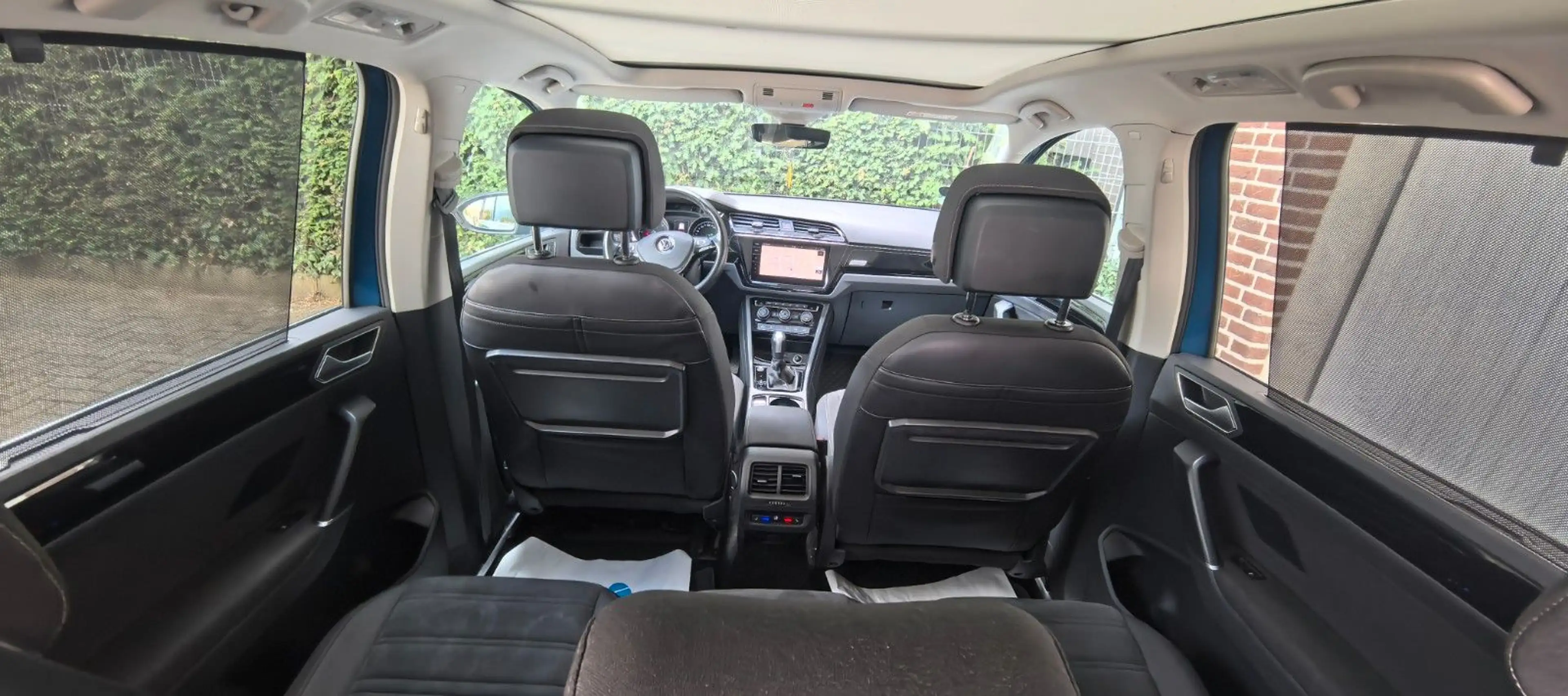 Volkswagen Touran Highline / R-Line / 7-Si — photo 28