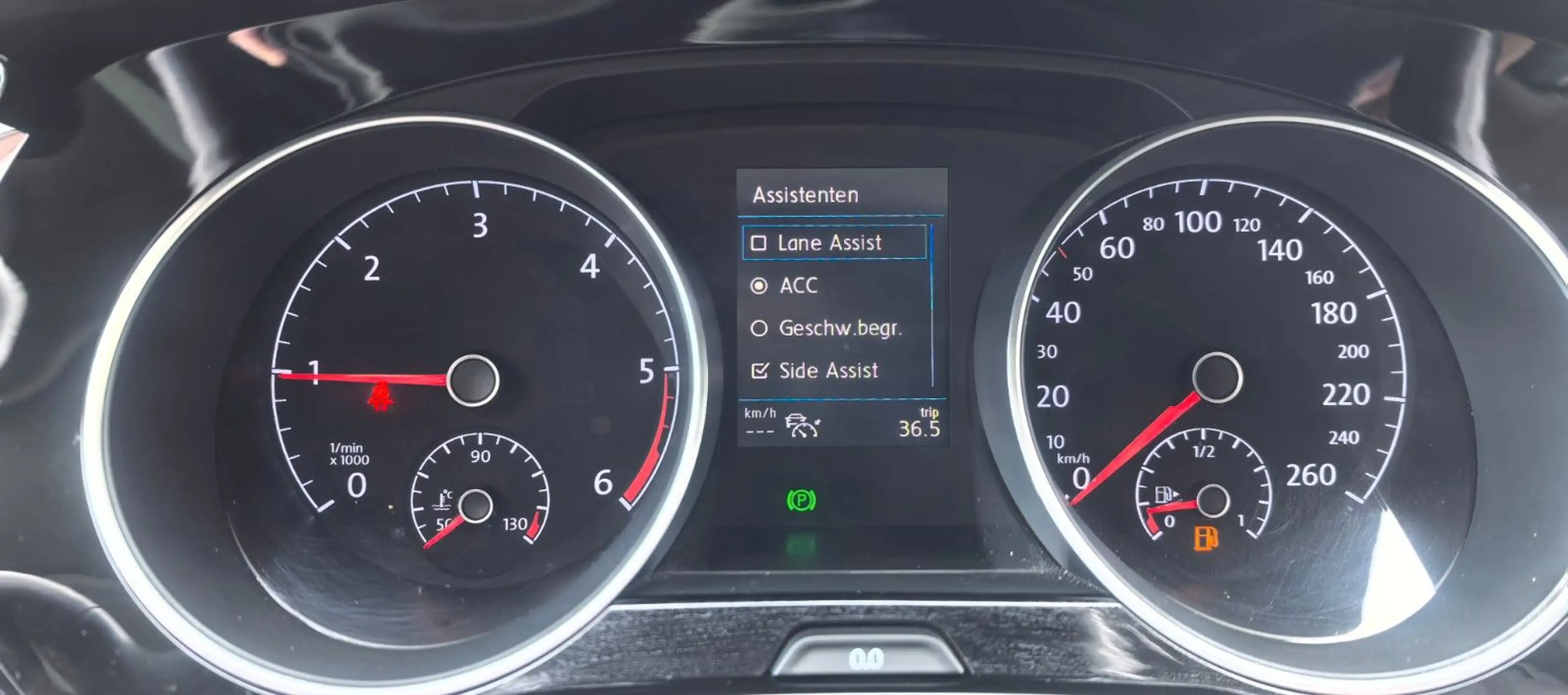 Volkswagen Touran Highline / R-Line / 7-Si — photo 12