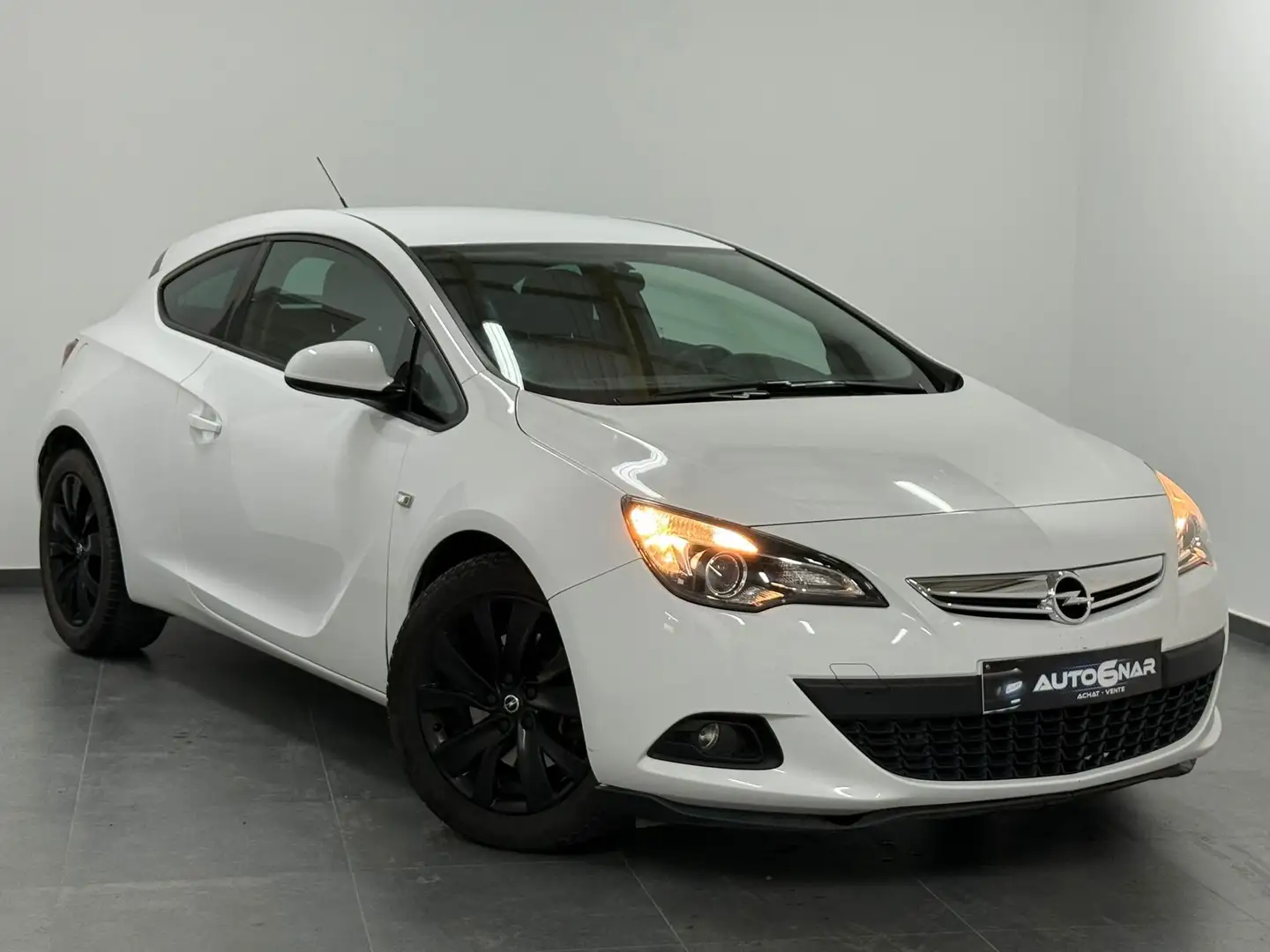Opel Astra GTC 1.7 CDTi  - Airco - 1erMain - Carnet Wit - 1
