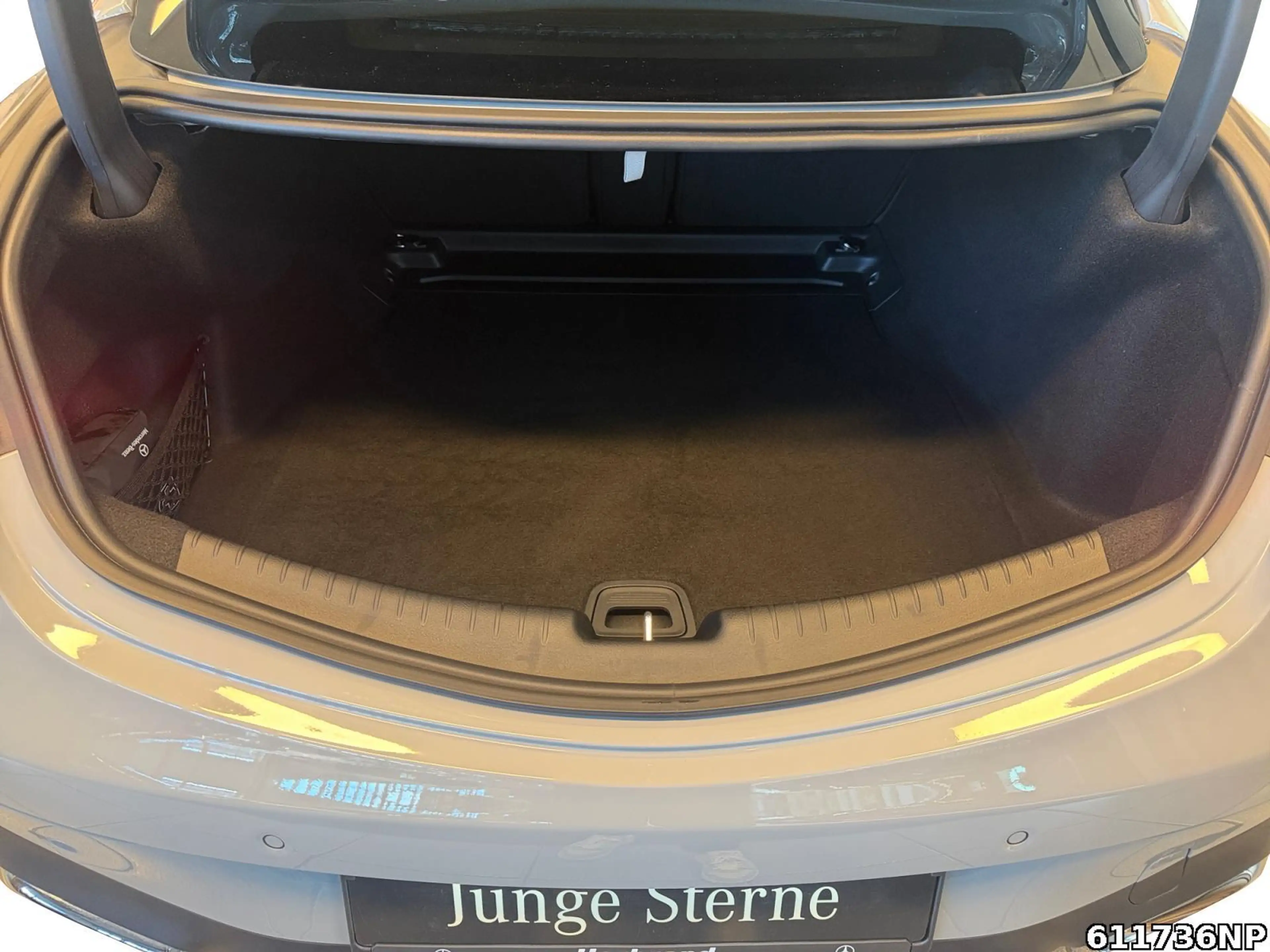 Mercedes-Benz CLE 300 4M AMG Coupé Pano Night Digital-Light — photo 6