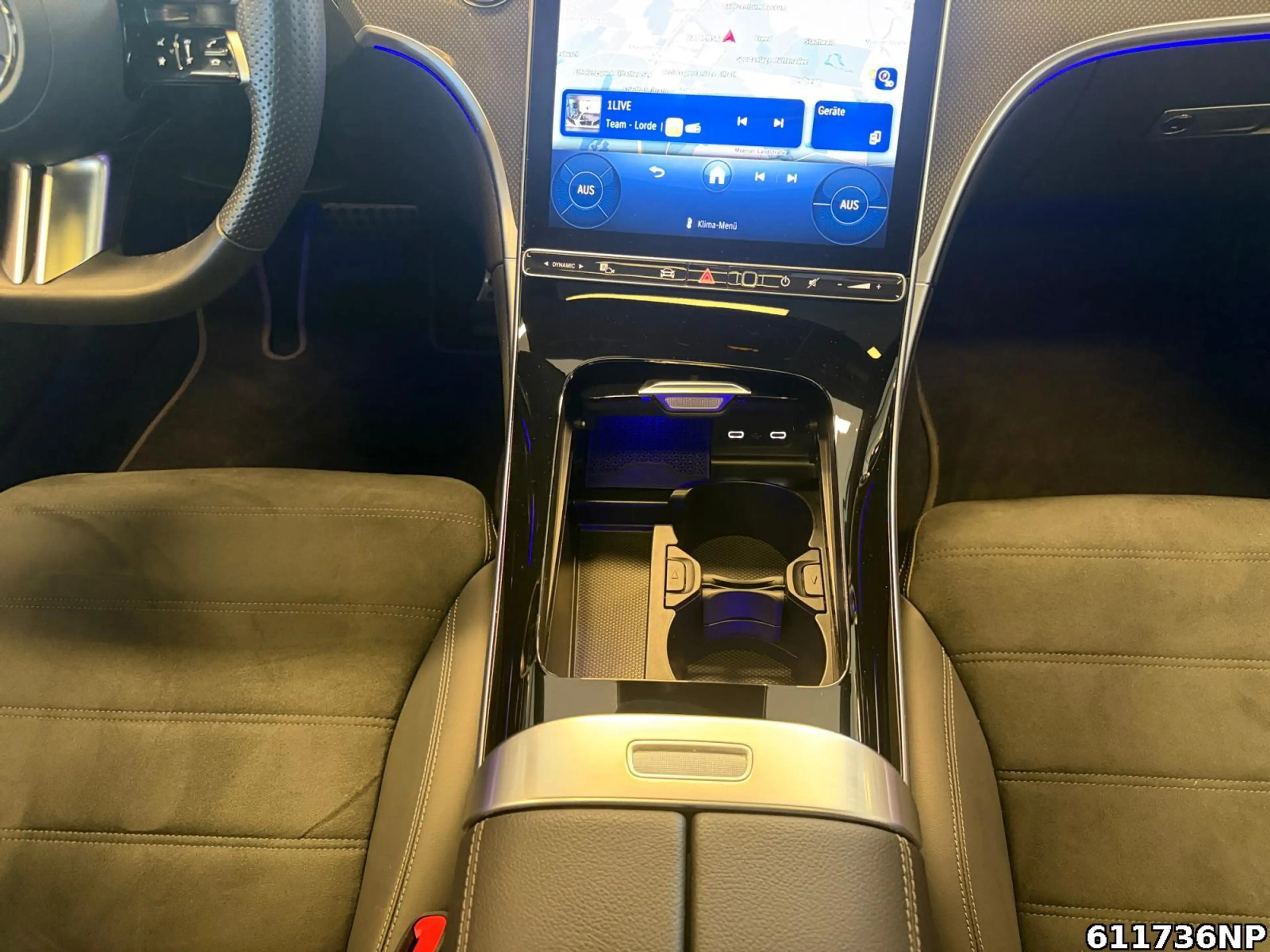 Mercedes-Benz CLE 300 4M AMG Coupé Pano Night Digital-Light — photo 13