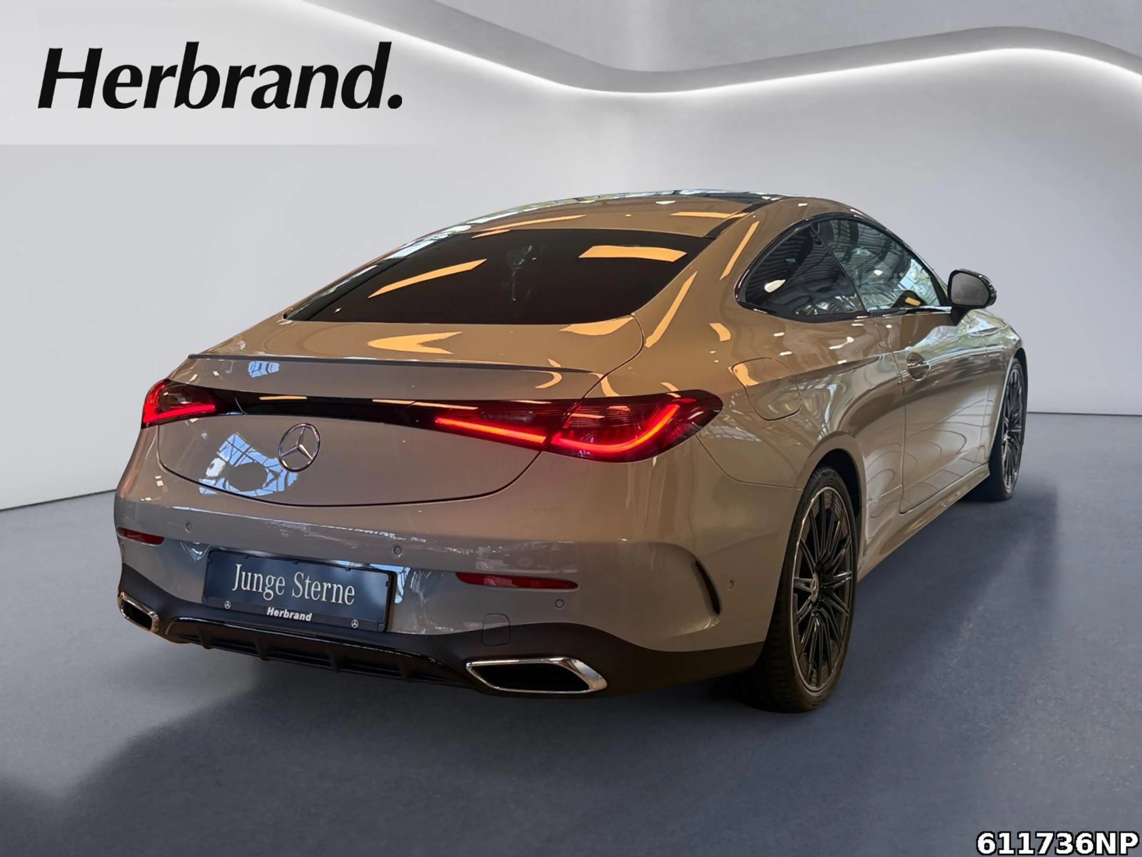 Mercedes-Benz CLE 300 4M AMG Coupé Pano Night Digital-Light — photo 3