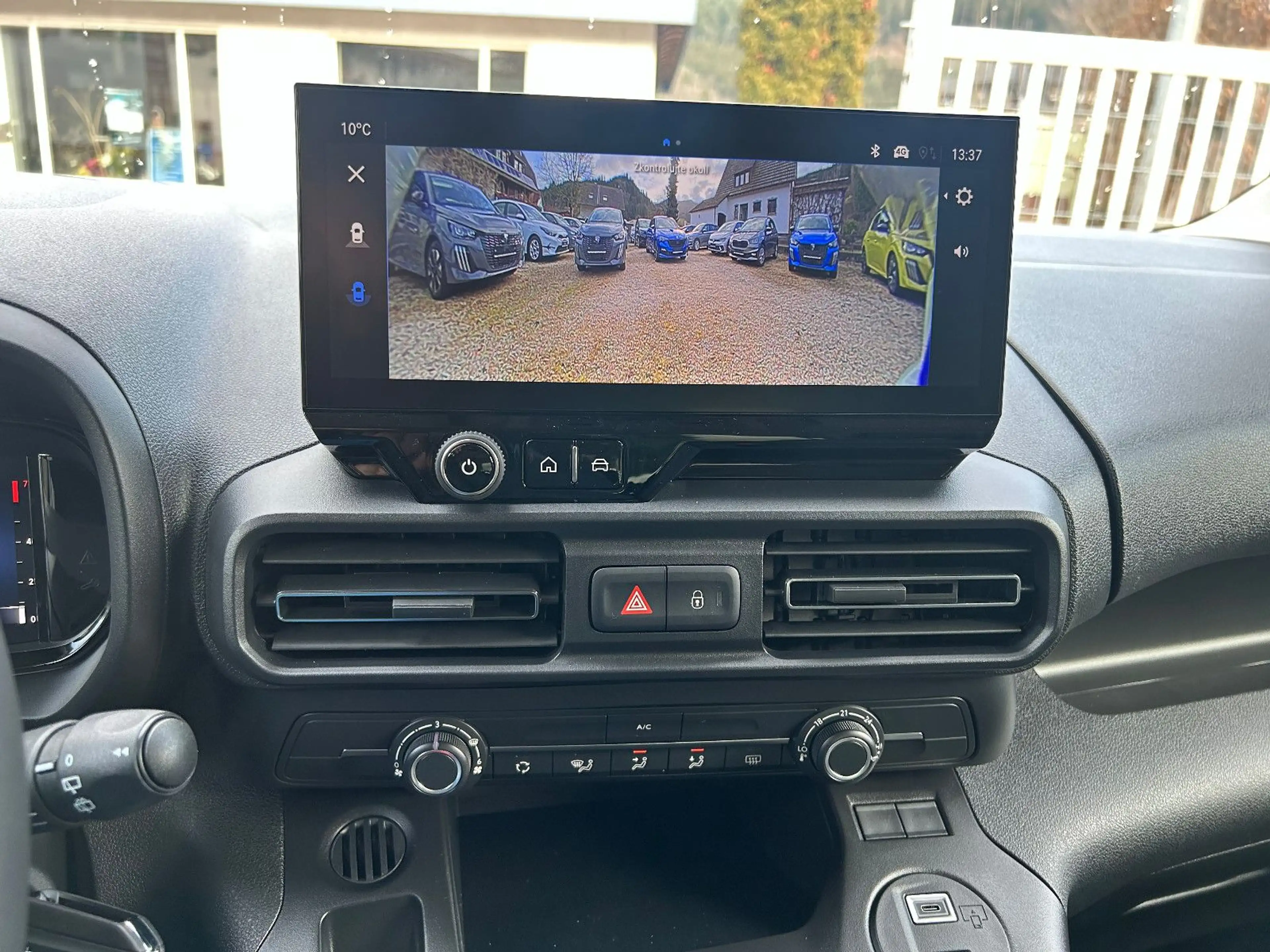 Opel Combo Life SHZ,LHZ,Frontsh.LED,Alu,App,DAB — photo 12