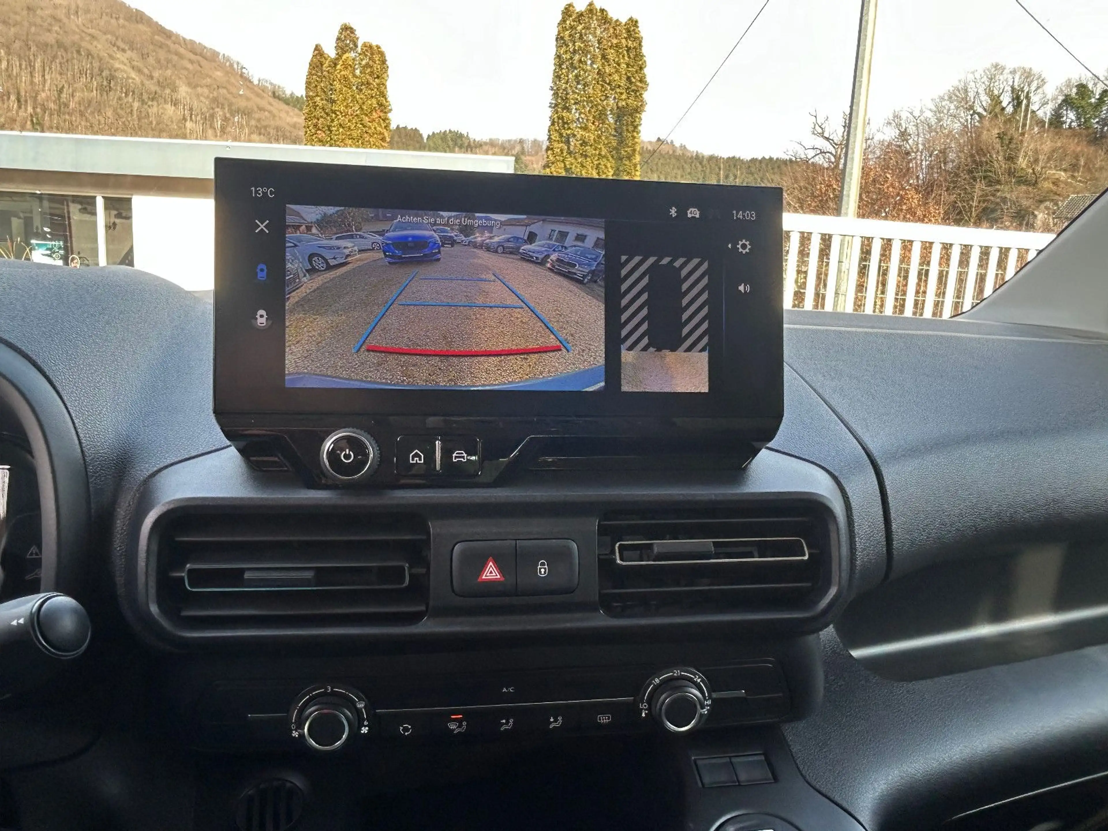 Opel Combo Life SHZ,LHZ,Frontsh.LED,Alu,App,DAB — photo 5