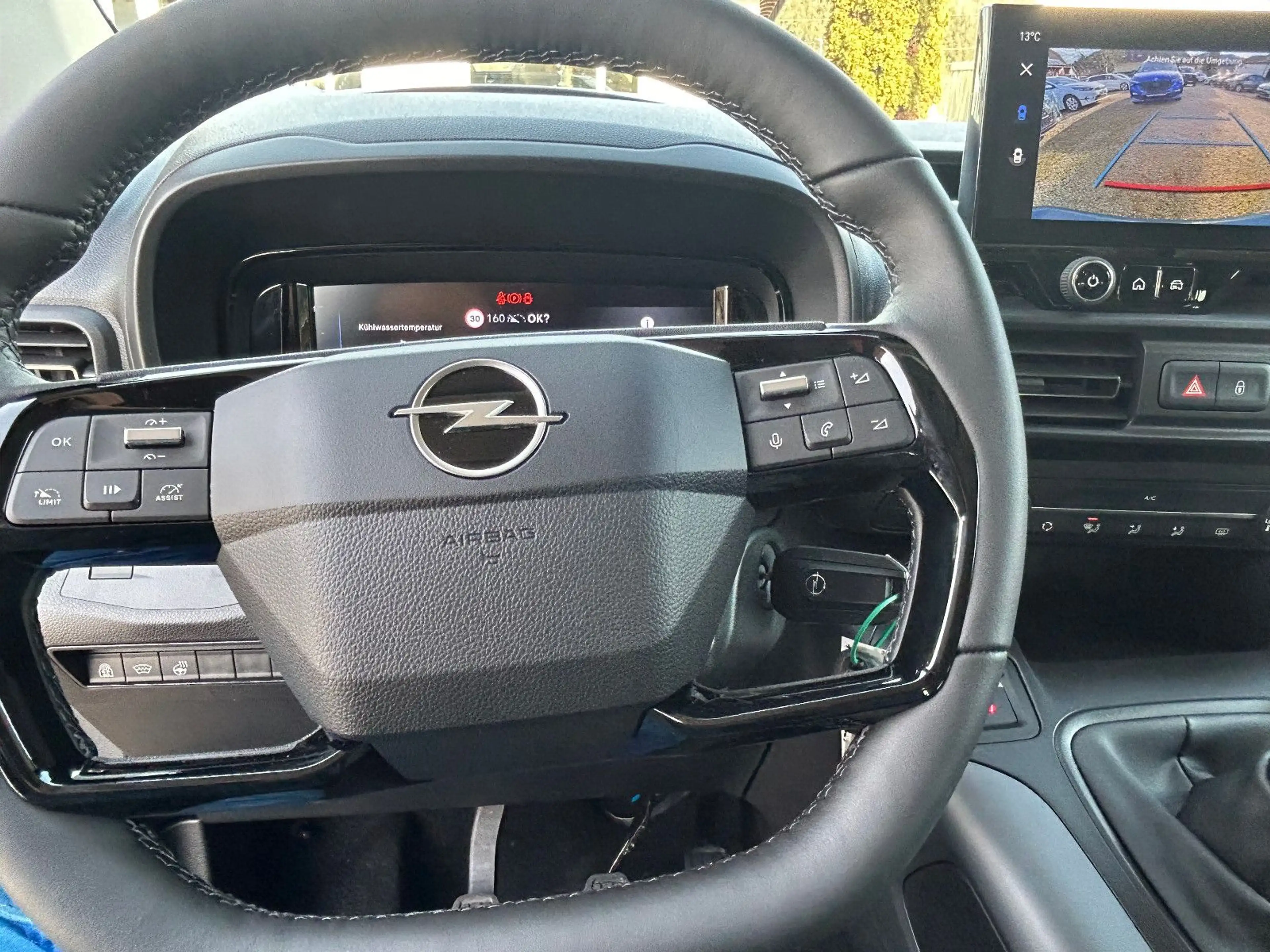 Opel Combo Life SHZ,LHZ,Frontsh.LED,Alu,App,DAB — photo 6
