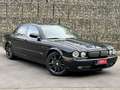 Jaguar XJR 4.2i V8 32v S/C Schwarz - thumbnail 2