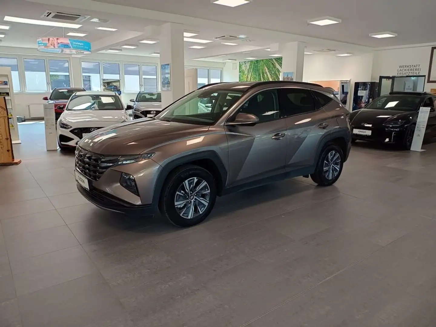 Hyundai TUCSON Hybrid 1,6 T-GDI Trendline 2WD *LED*Navi* Marrone - 2