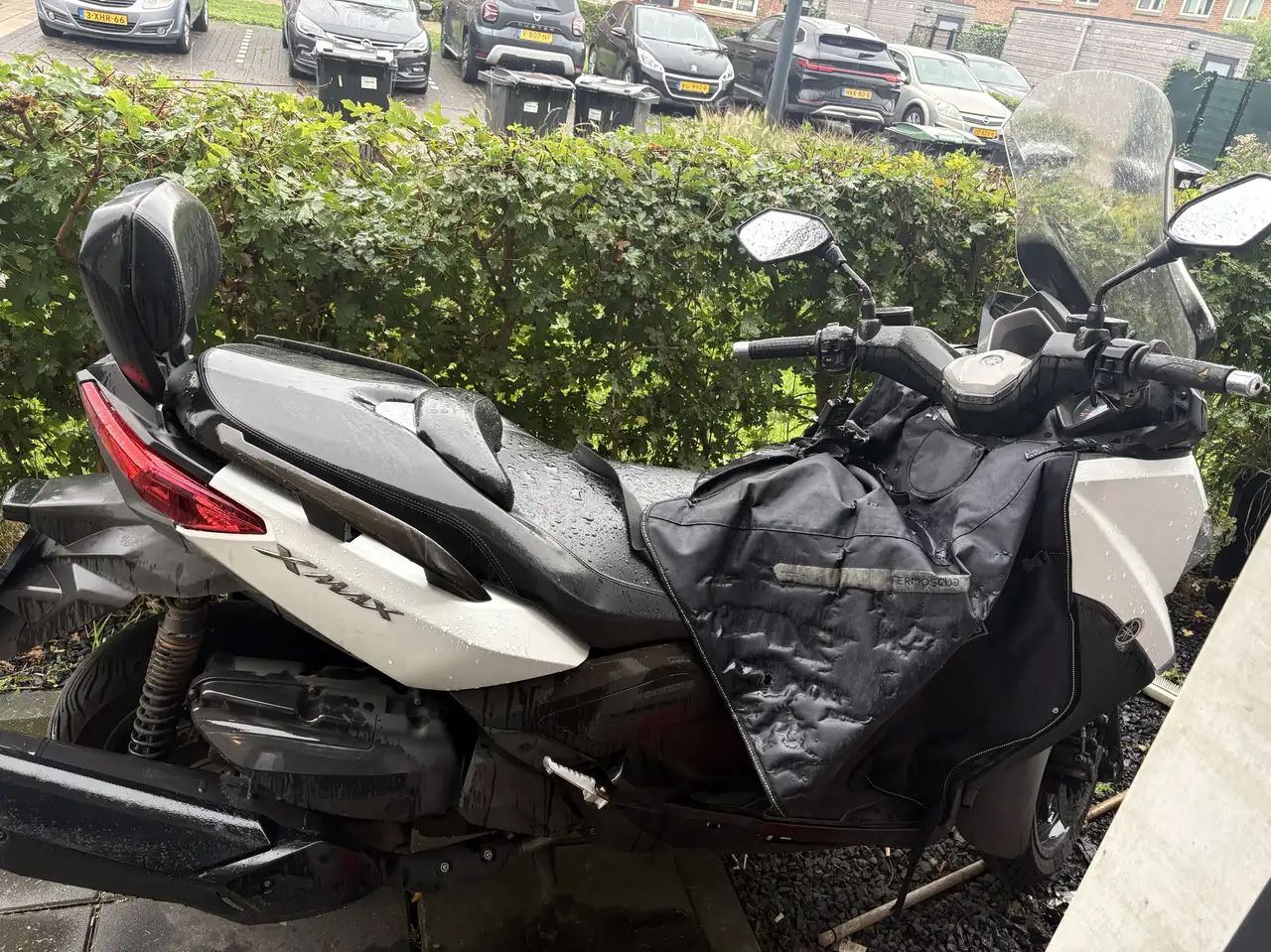 Yamaha X-Max 400