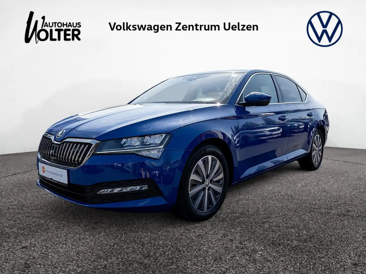 Skoda Superb 2.0 TDI Ambition SHZ NAVI AHK ACC LED Bleu - 1