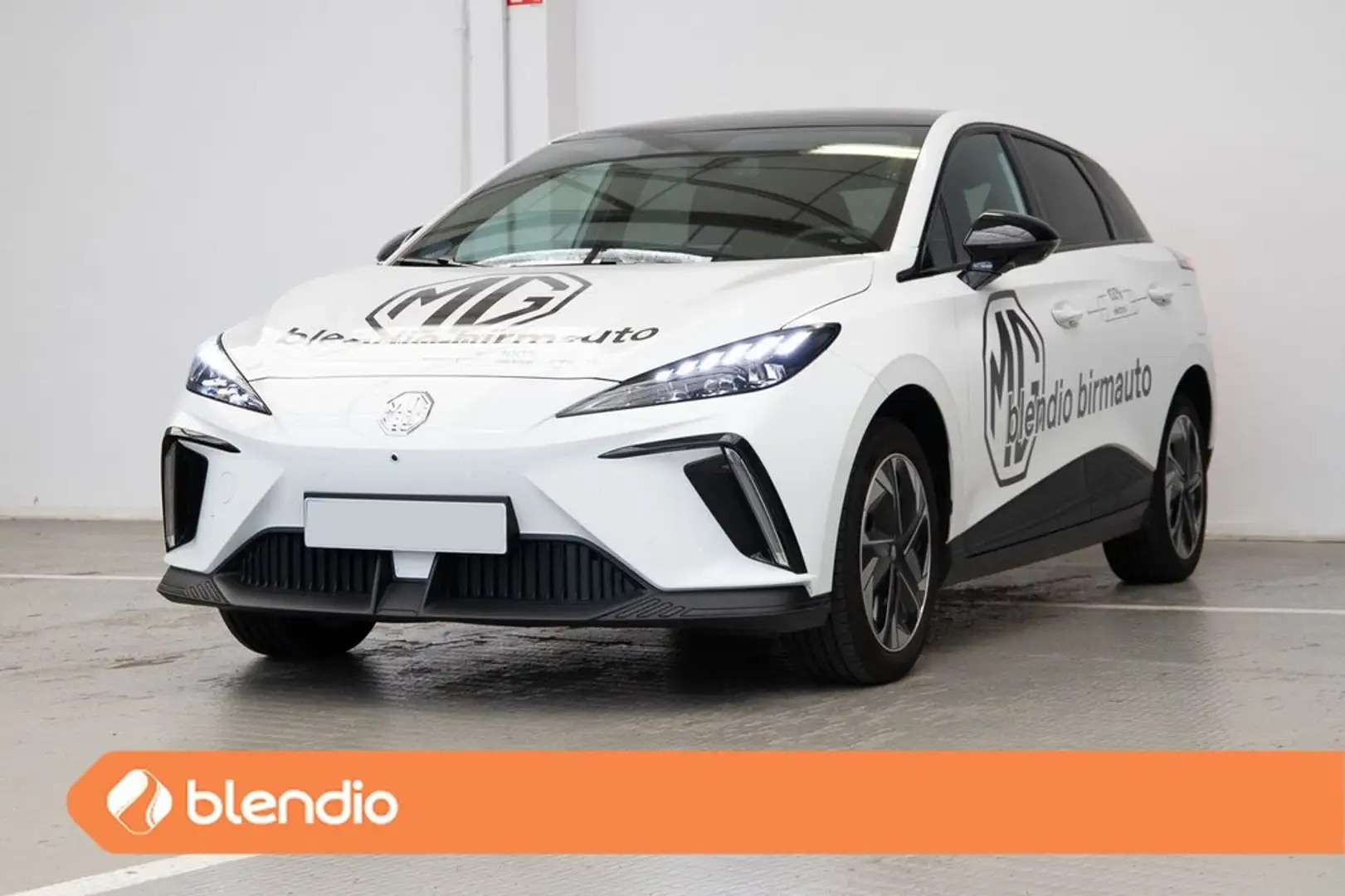 MG MG4 BEV 64KWH LUXURY 204 5P Blanco - 1