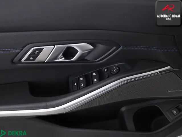 BMW 3 Series view 13