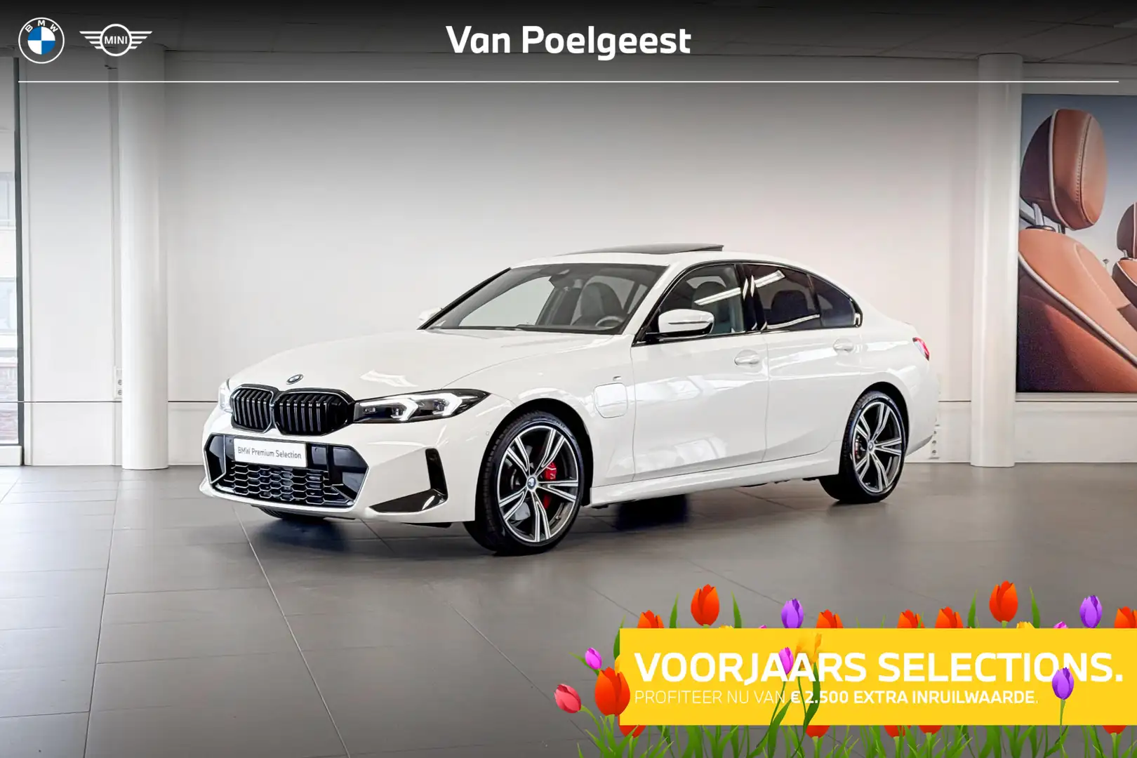 BMW 330 3 Serie Sedan 330e | M Sport | Glazen Panoramadak Wit - 1