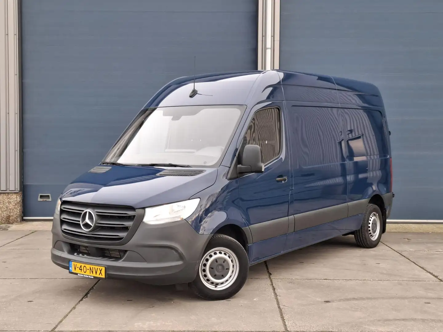 Mercedes-Benz Sprinter 311 CDI GB L2 FWD Functional 3.5T / AIRCO / CAMERA - 1
