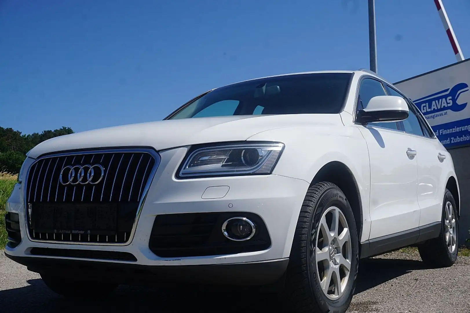 Audi Q5 2,0 TDI quattro Intense Blanc - 2