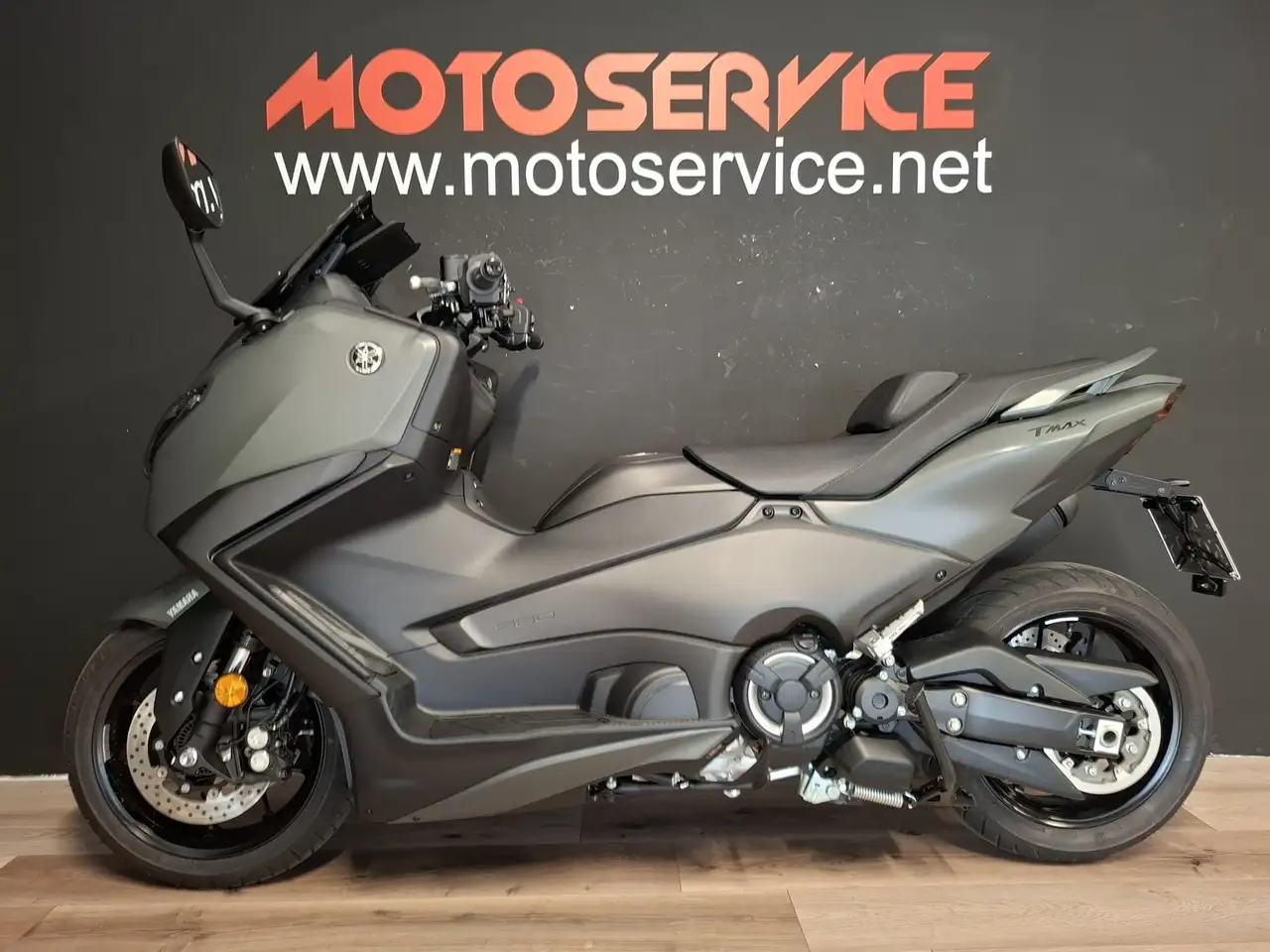 Yamaha Tmax 560