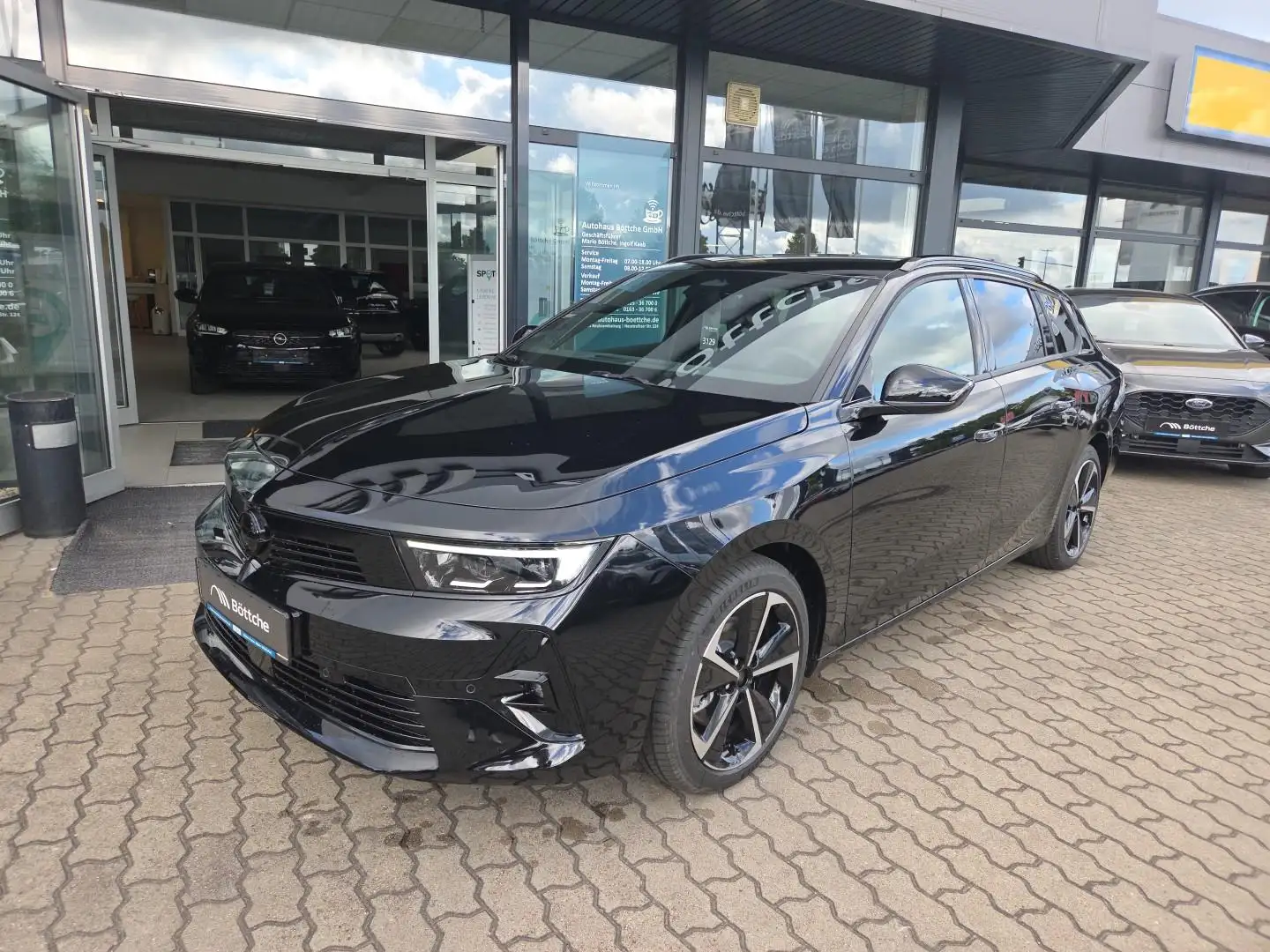 Opel Astra ST 1,5 Diesel Schwarz - 2