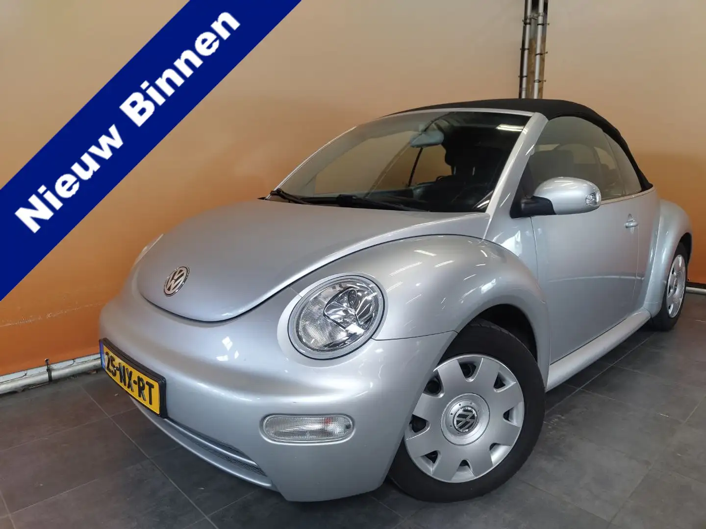 Volkswagen New Beetle Cabriolet 1.6 airco elektrische kap | youngtimer Grijs - 1