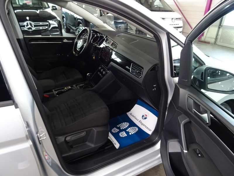 Volkswagen Touran TOURAN 2.0 TDI CL.*7 SITZ*PANO*AHK*ACC*CAM*LED* — photo 13