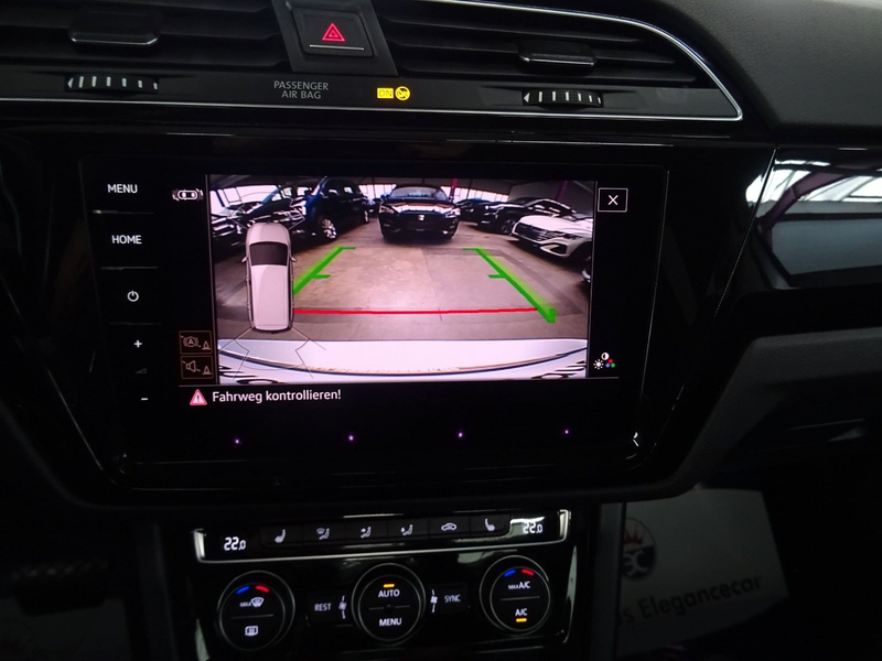 Volkswagen Touran TOURAN 2.0 TDI CL.*7 SITZ*PANO*AHK*ACC*CAM*LED* — photo 9