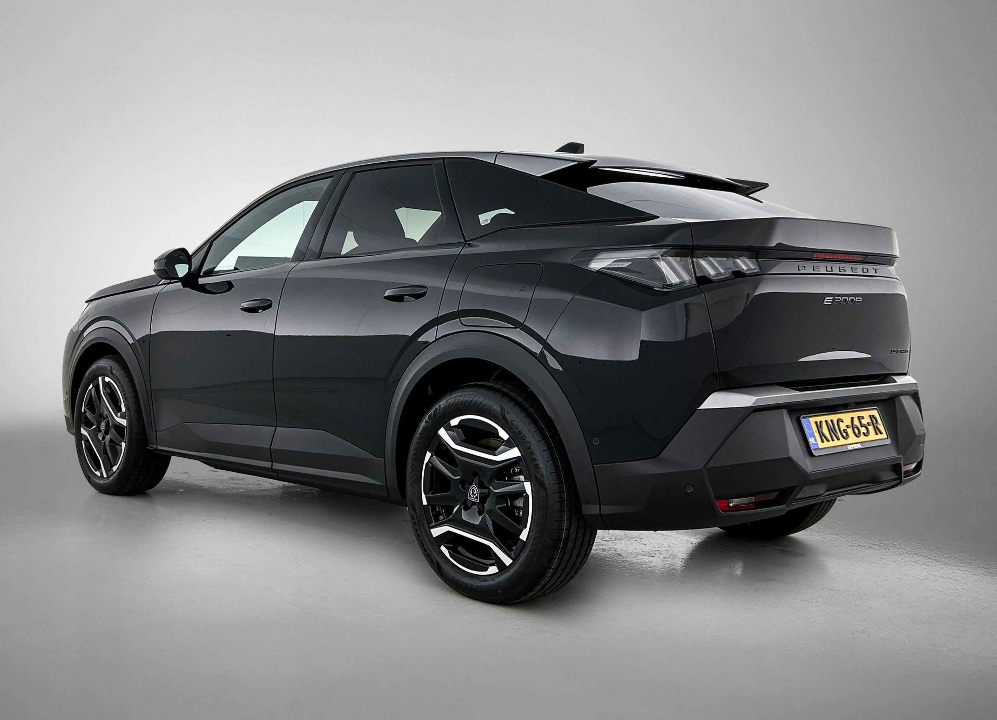 Peugeot 3008 e-3008 GT Long Range 230 97 kWh — photo 6