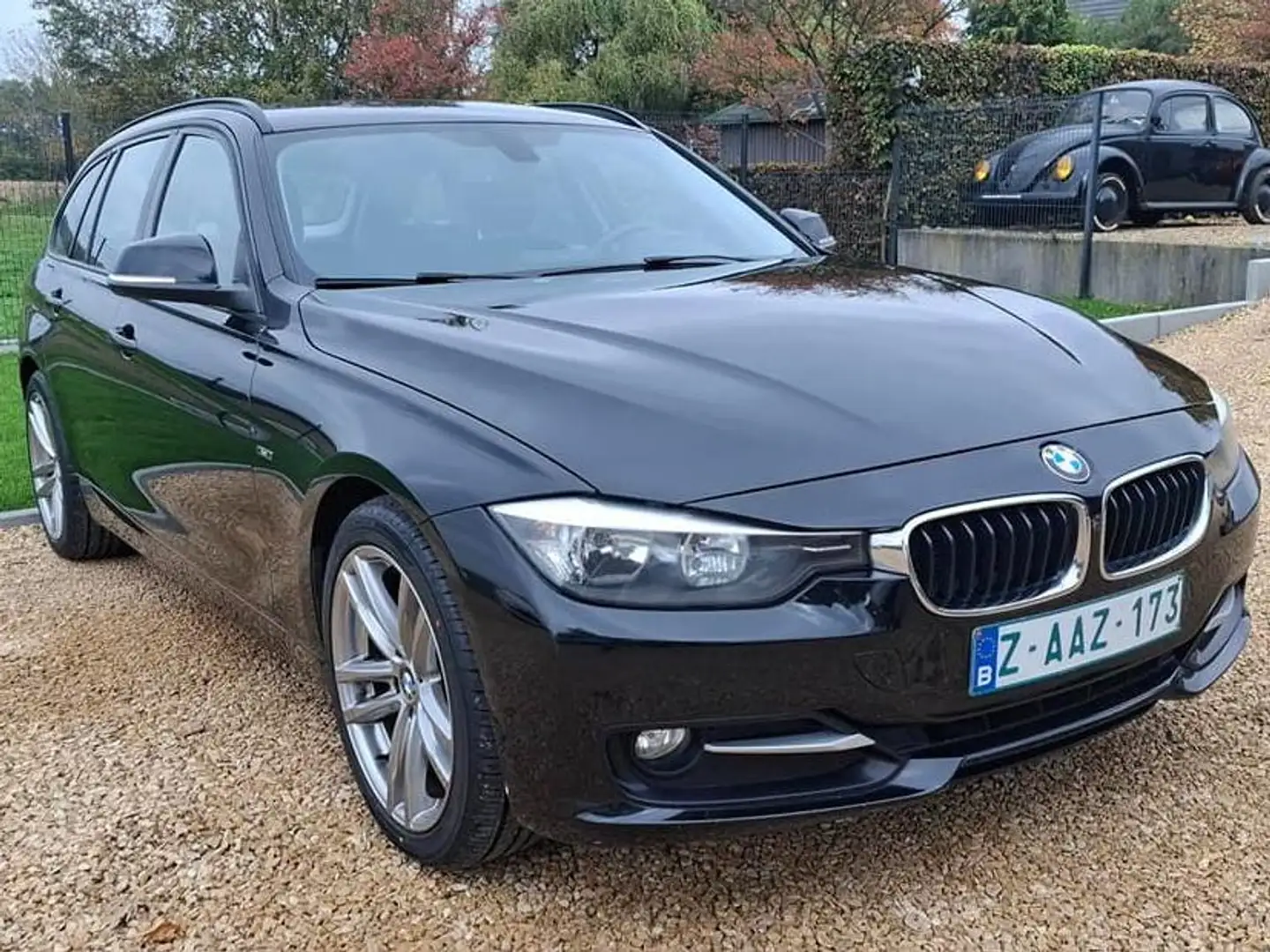 BMW 318 Touring 318 d BluePerformance Fekete - 1