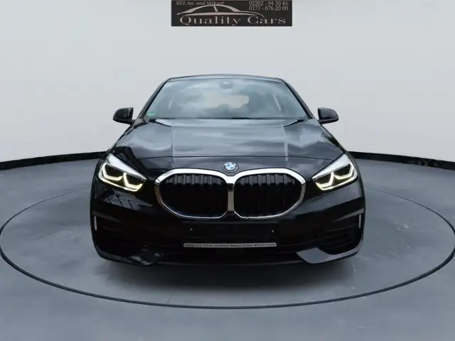 BMW 1 Series view 2