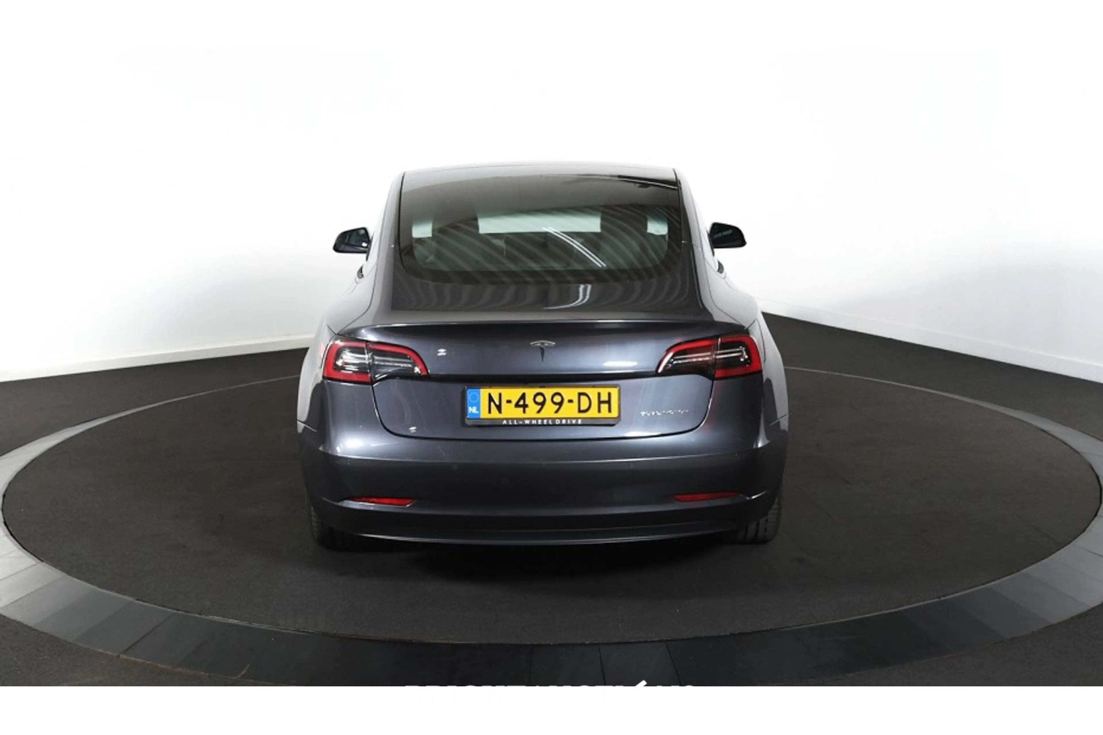 Tesla Model 3 Long Range AWD 75 kWh — photo 5