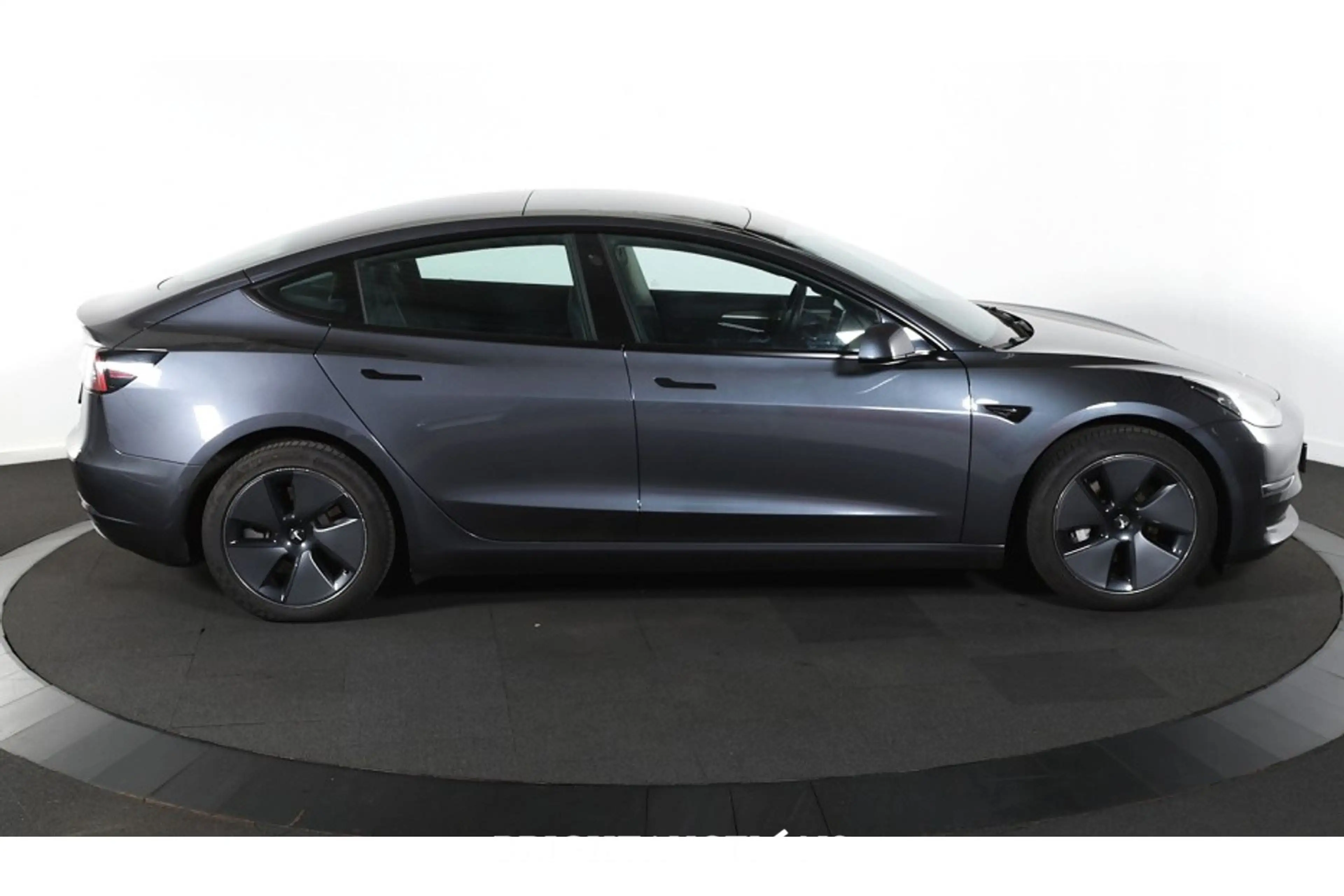 Tesla Model 3 Long Range AWD 75 kWh — photo 6
