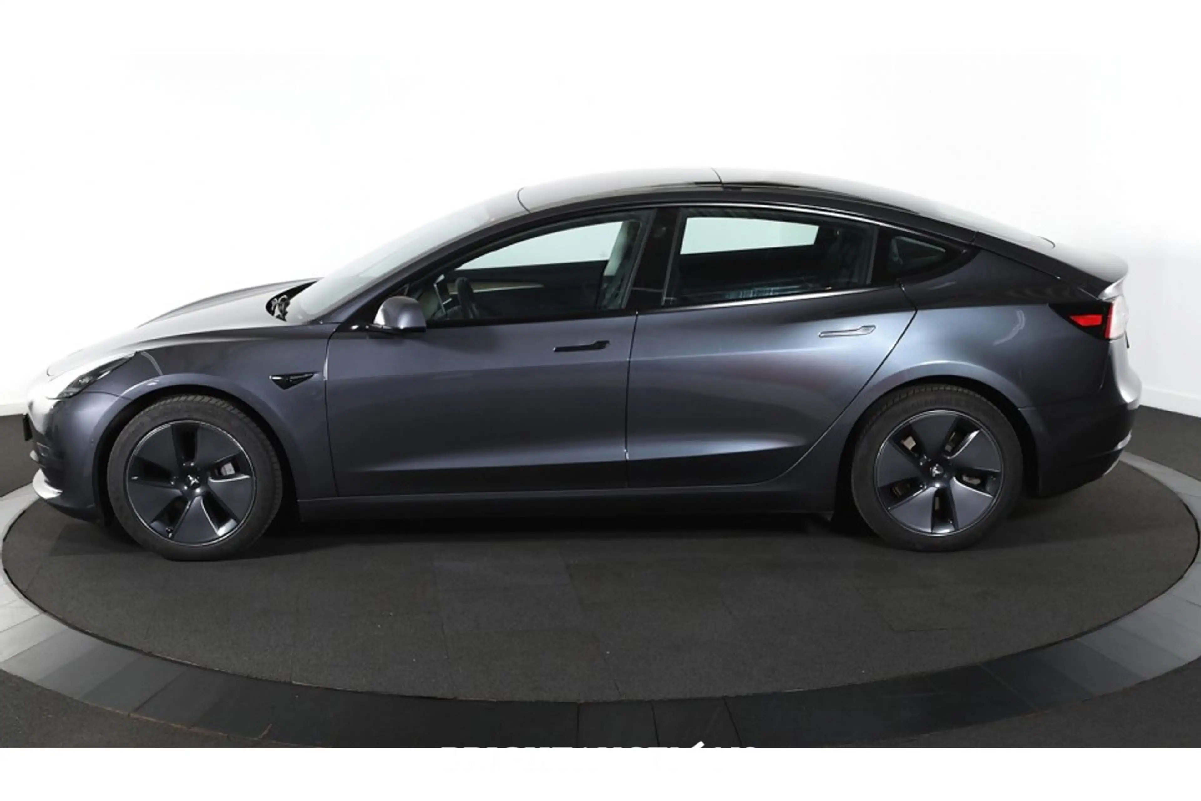 Tesla Model 3 Long Range AWD 75 kWh — photo 7