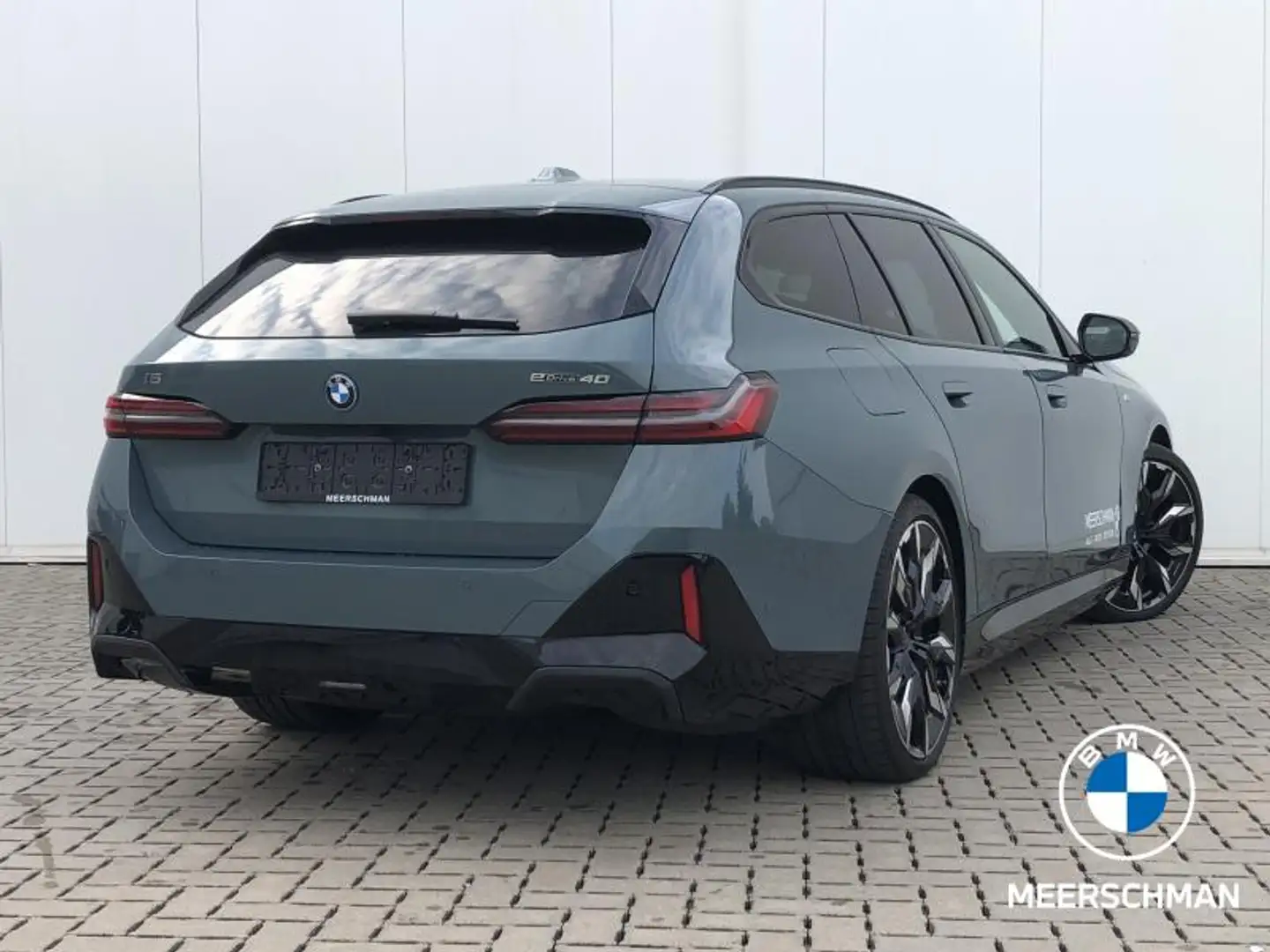 BMW i5 Touring Vert - 2
