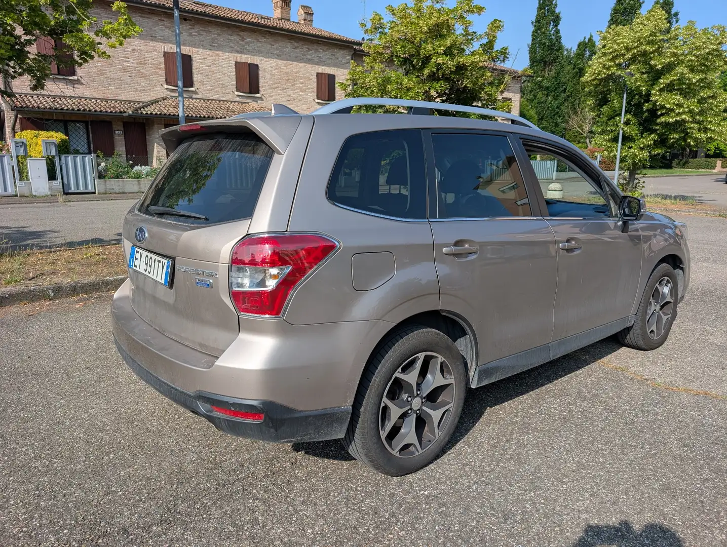 Subaru Forester 2.0d-S Sport Unlimited lineartronic - 2