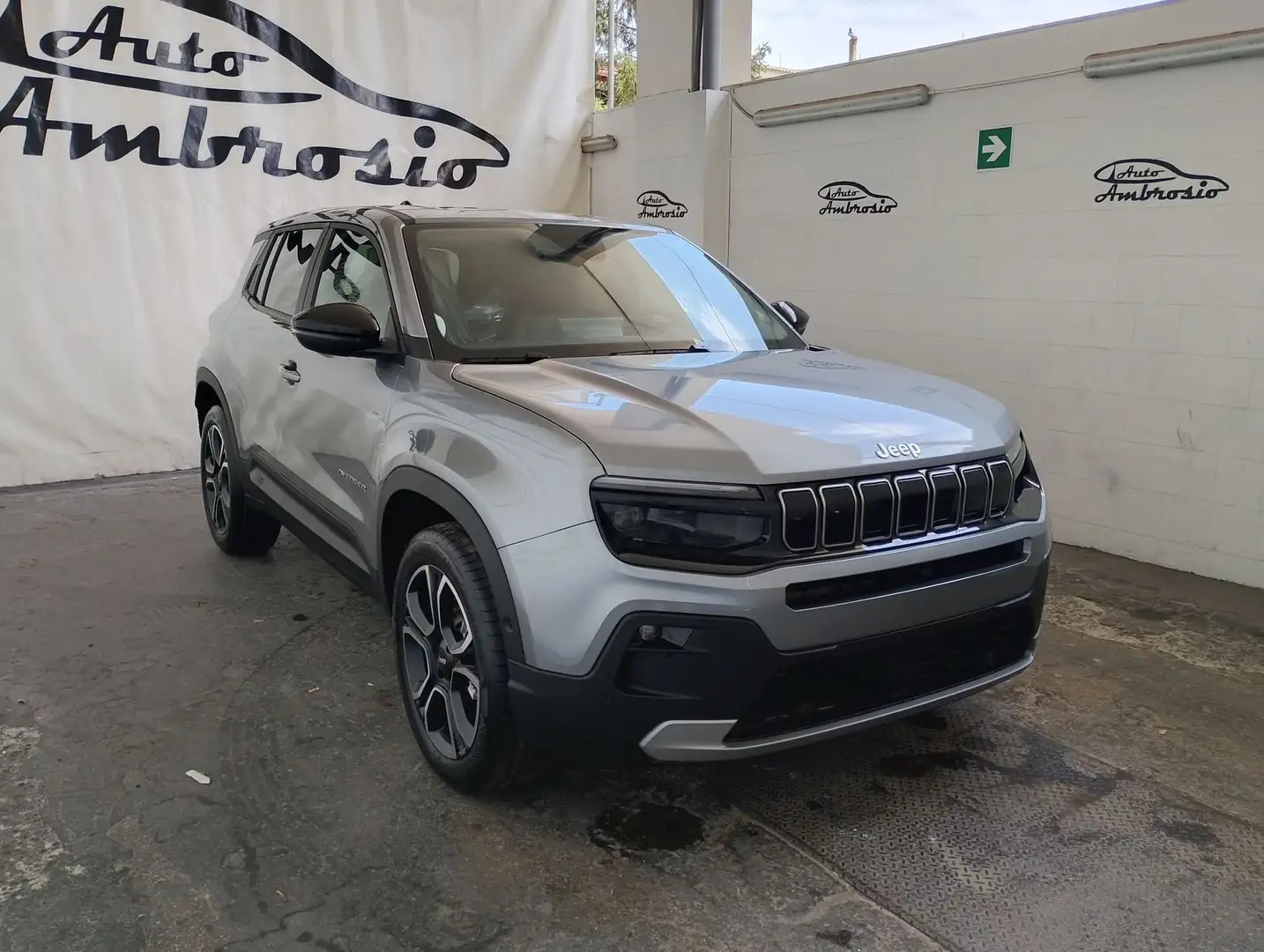 Jeep Avenger 1.2 Turbo MHEV Summit Czarny - 2