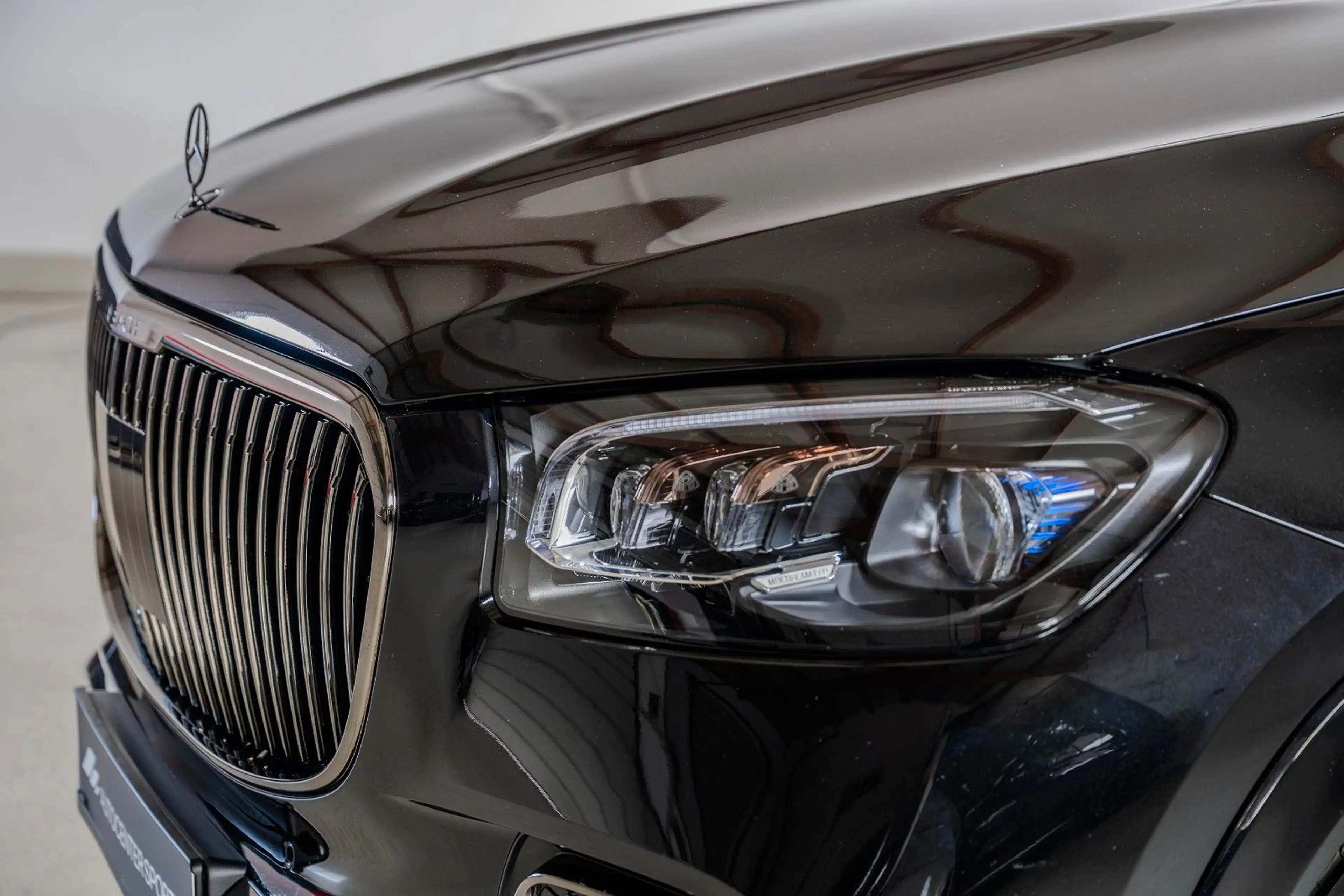 Mercedes-Benz GLS 600 Maybach NIGHT SERIES — photo 10