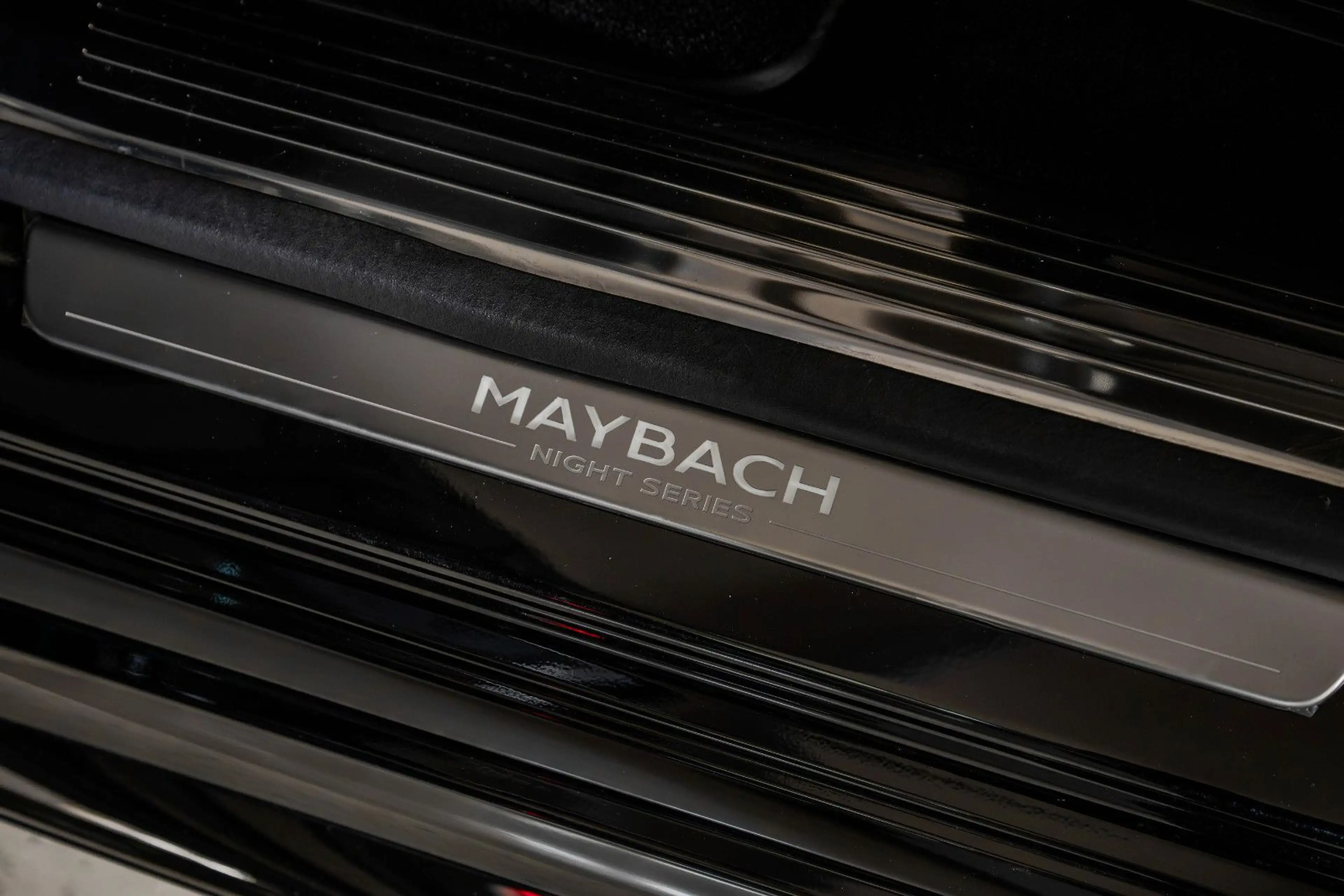 Mercedes-Benz GLS 600 Maybach NIGHT SERIES — photo 23