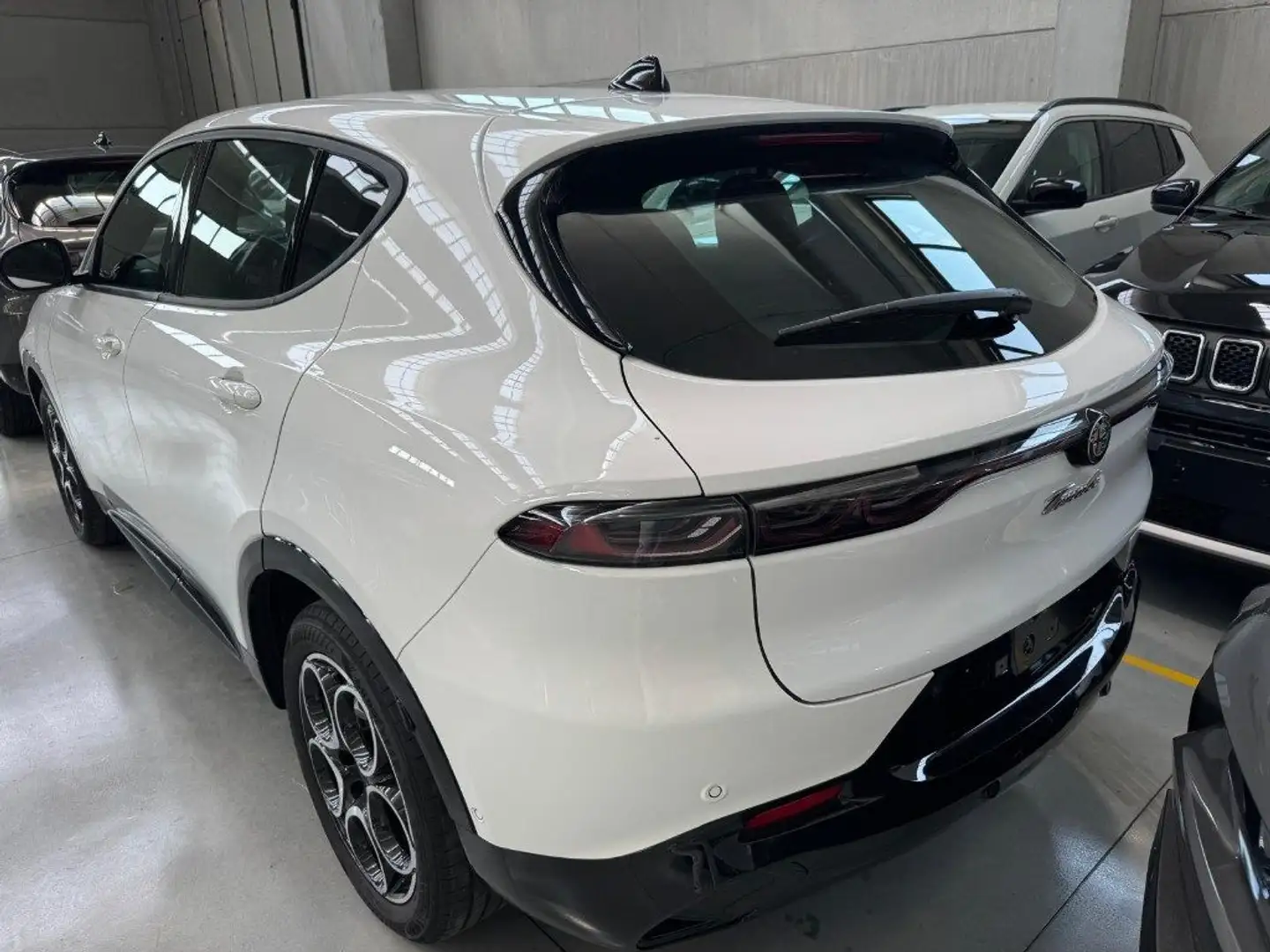 Alfa Romeo Tonale 1.5 130 CV MHEV TCT7 Sprint - CarPlay/360/Matrix Blanc - 2