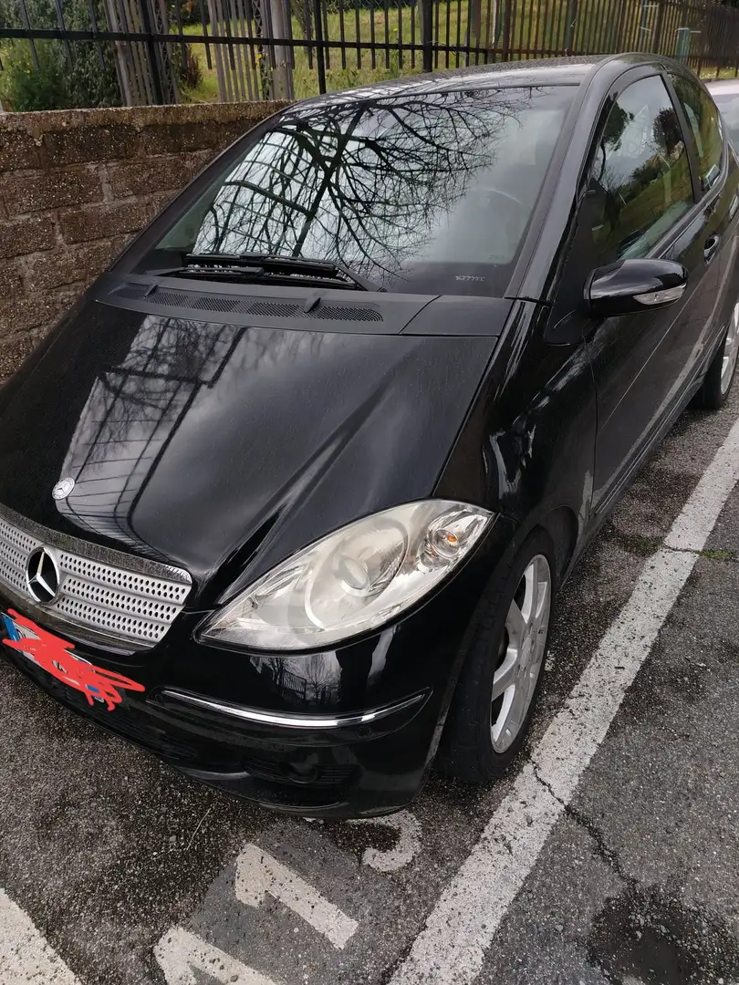 Mercedes-Benz CLA 180 Coupé Černá - 1