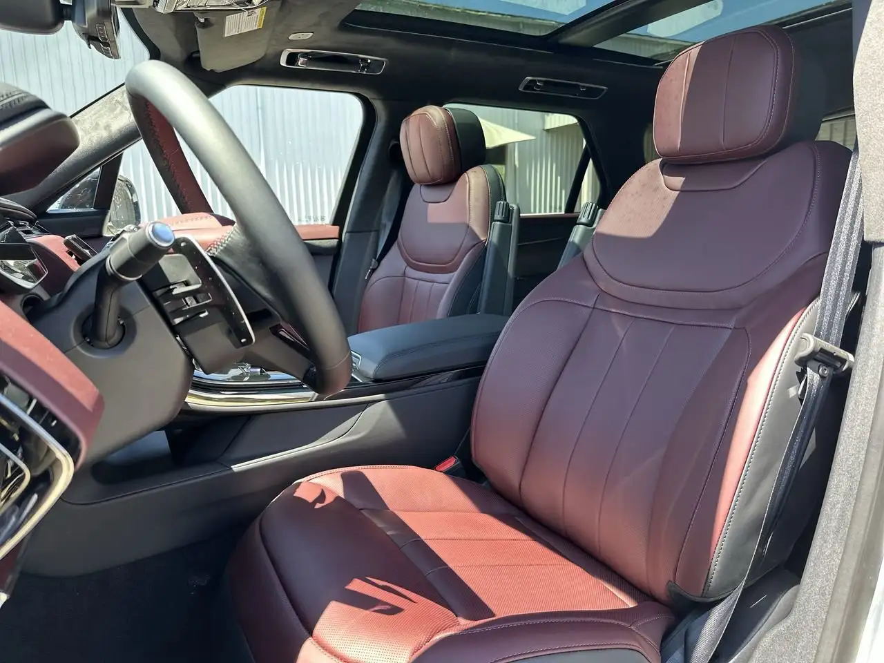 Land Rover Range Rover Sport снимка Land Rover Range Rover Sport