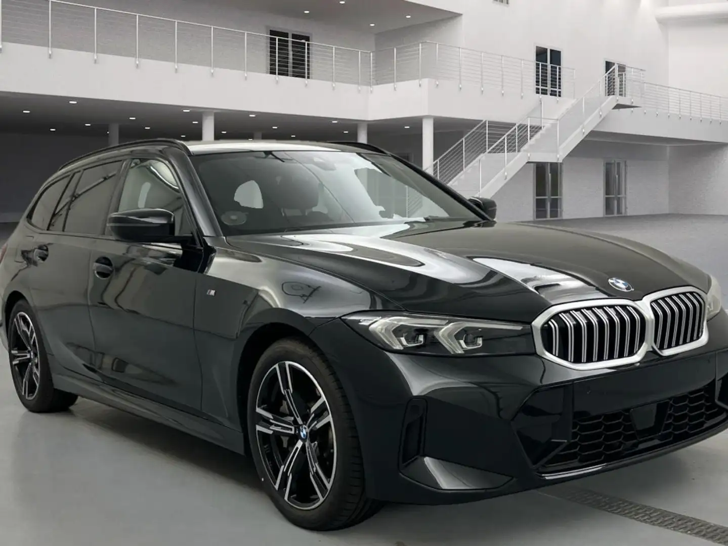 BMW 330 330 i xDrive Touring M Sport AHK PANO Ambi HiFi Negro - 2