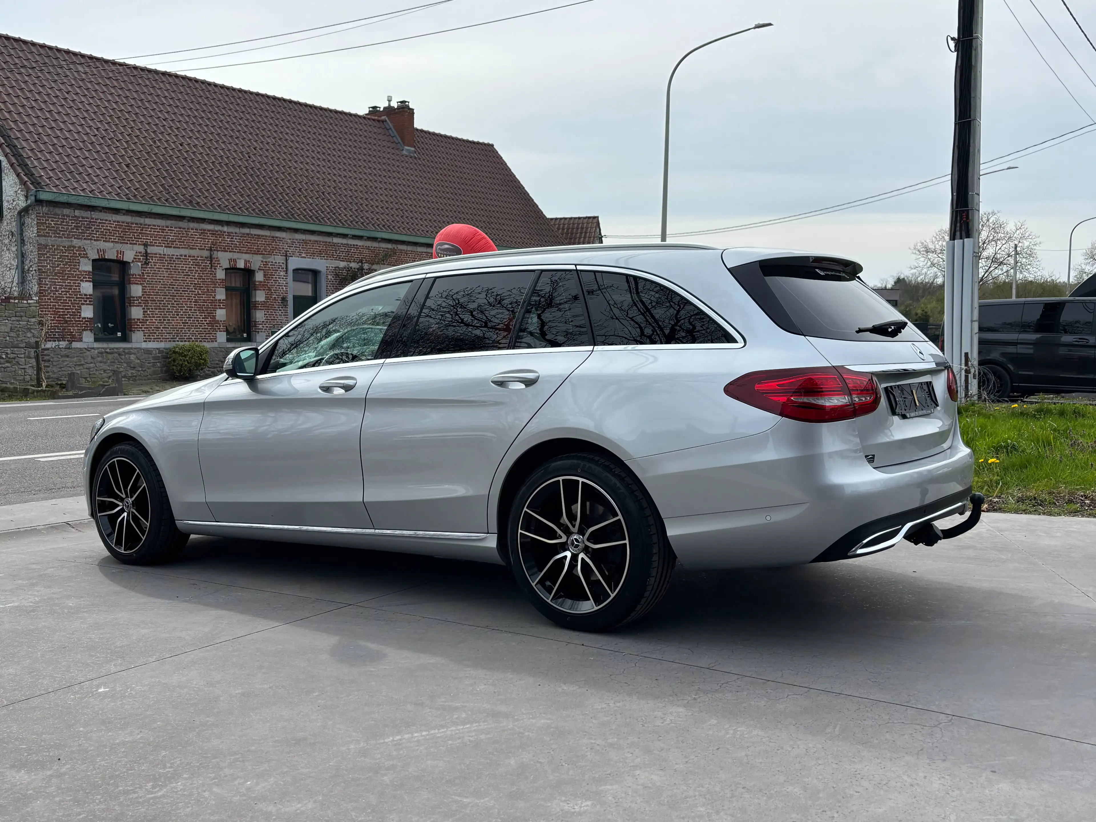 Mercedes-Benz C 180 d - ! Attelage ! - 7G Tronic - Navi - Cuir - Eu6b — photo 7