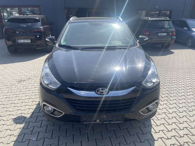 Hyundai iX35 2.0 CRDi 4WD 1 Hand Voll Tüv neu