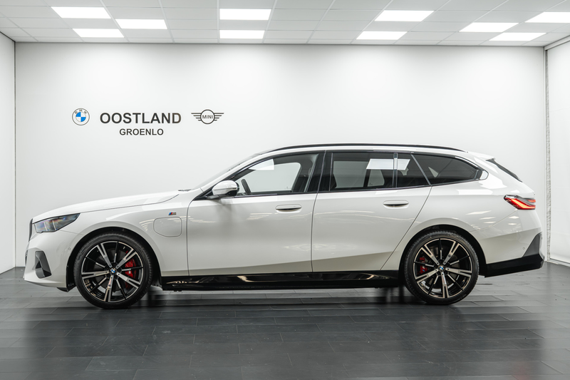 BMW 550 5 Serie Touring 550e xDrive M Sport Automaat / Tre — photo 7