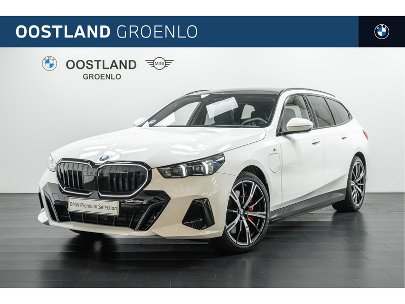BMW 550 5 Serie Touring 550e xDrive M Sport Automaat / Tre