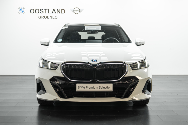 BMW 550 5 Serie Touring 550e xDrive M Sport Automaat / Tre — photo 8