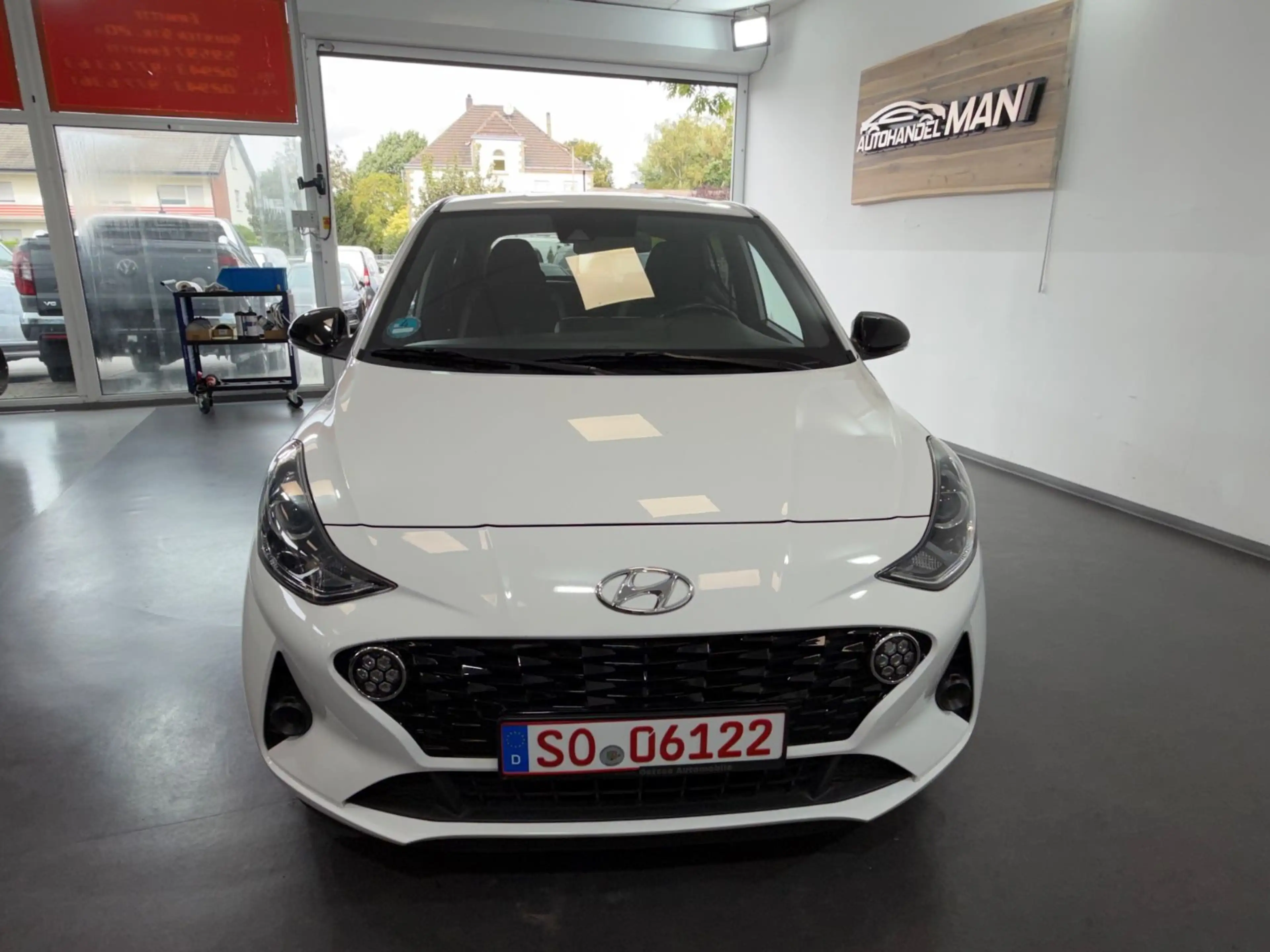 Hyundai i10 Connect & Go/Kamera/1-Hand/PDC/Tempomat/DAB — photo 2