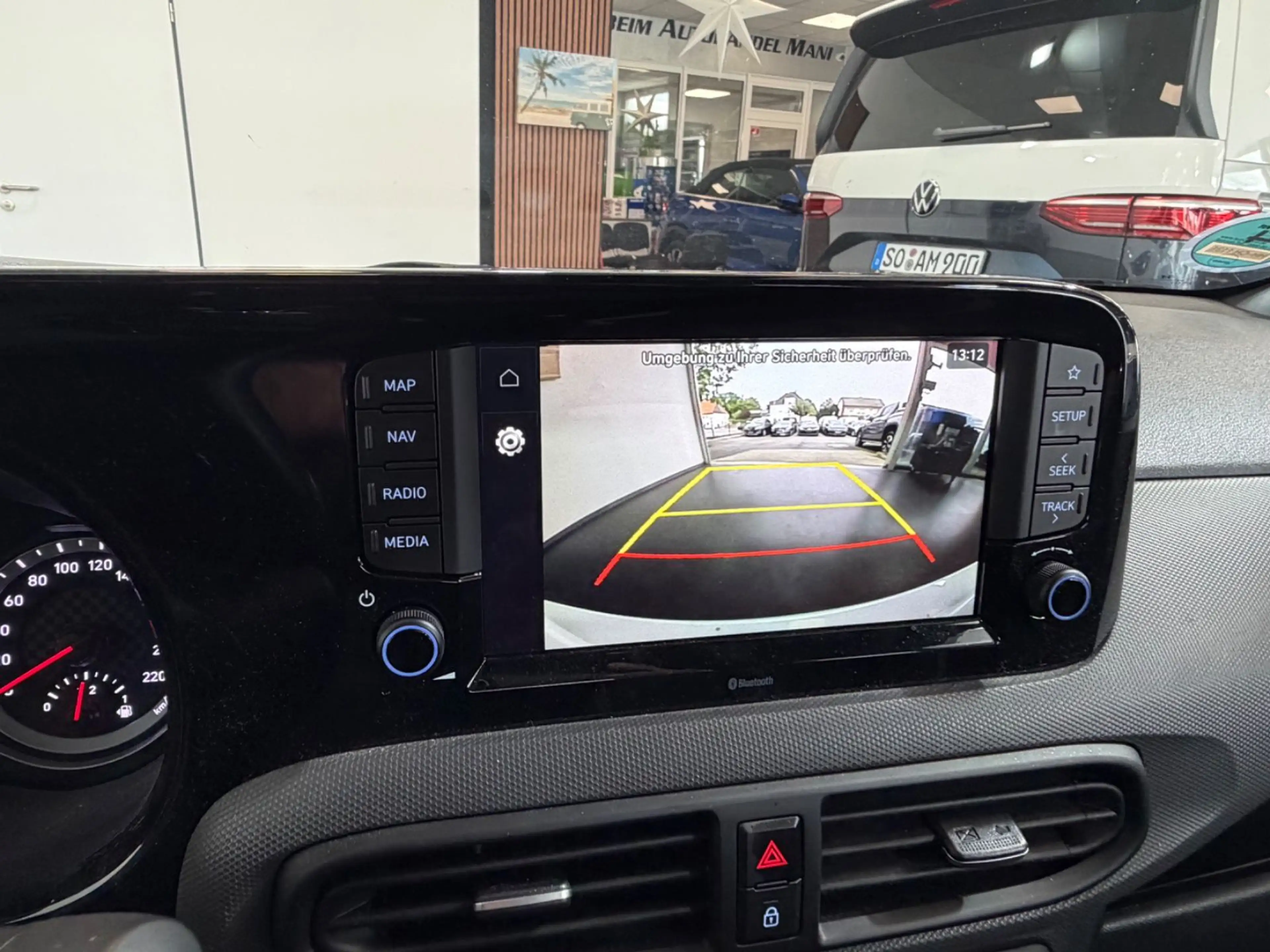 Hyundai i10 Connect & Go/Kamera/1-Hand/PDC/Tempomat/DAB — photo 10