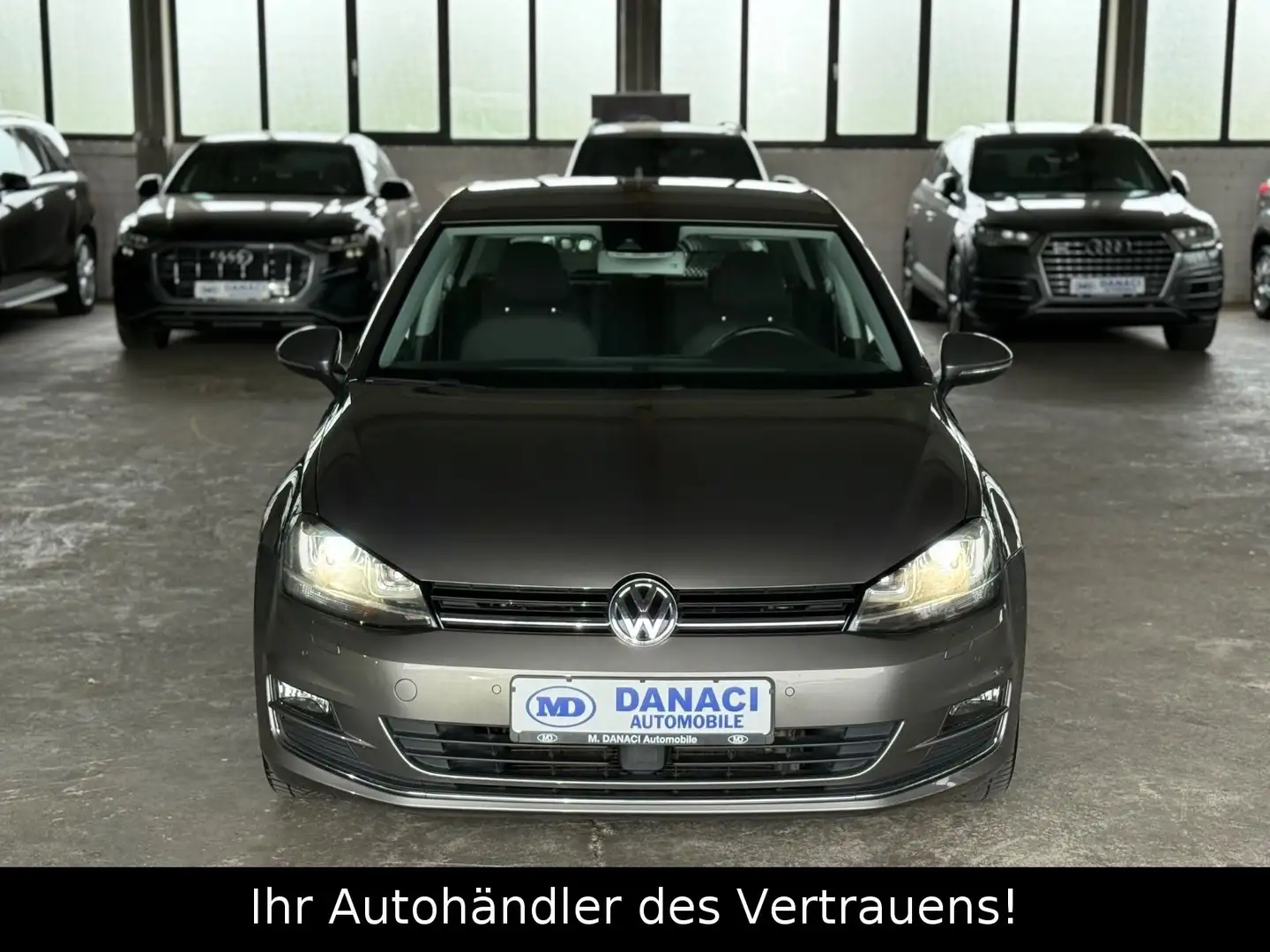 Volkswagen Golf VII Lim. Highline 2.0*Kam*Keyless*Navi*Xeno Grau - 2
