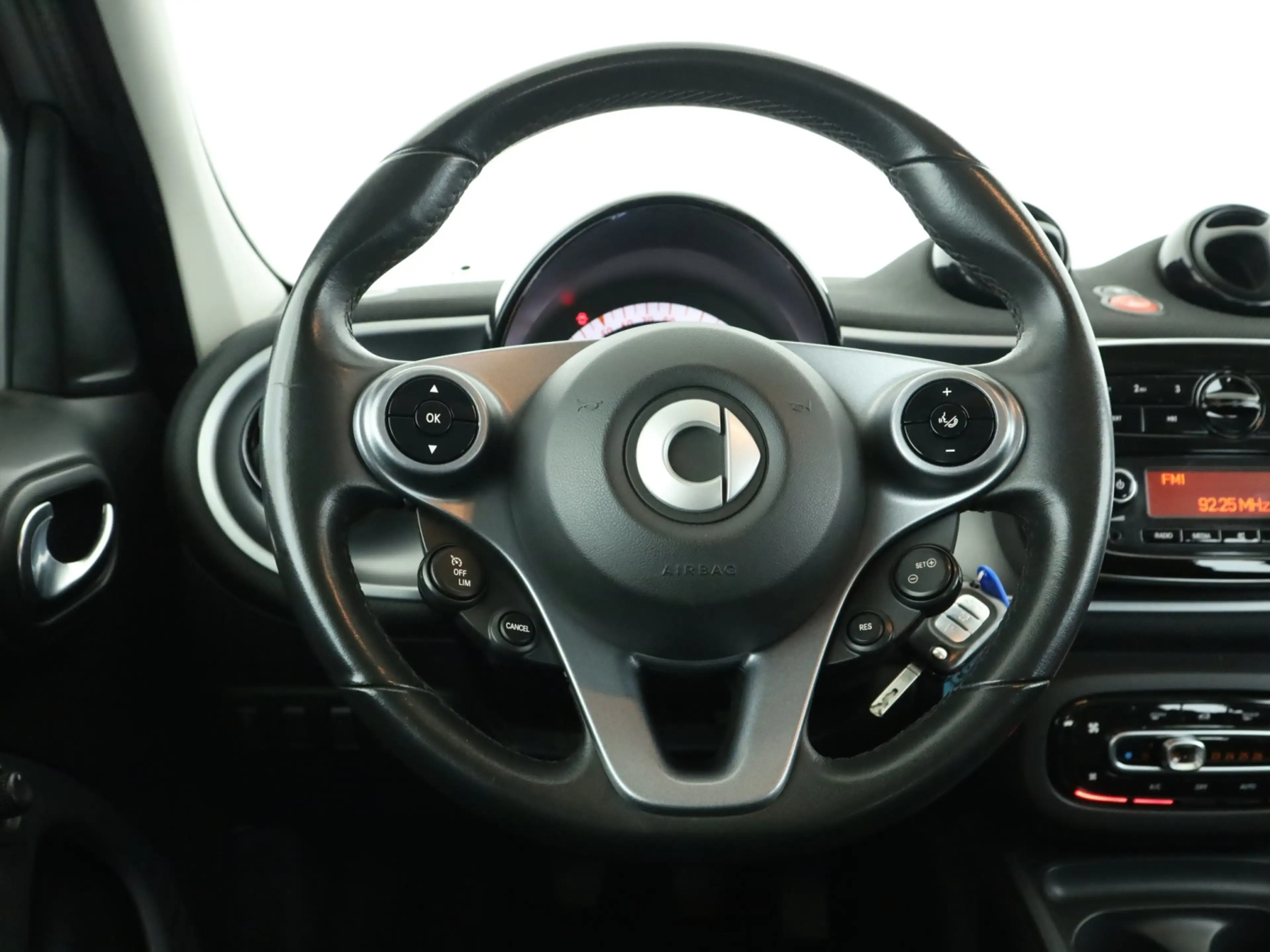 smart forFour 66 kW turbo *Cool & Audio Paket*Sitzhzg* — photo 11